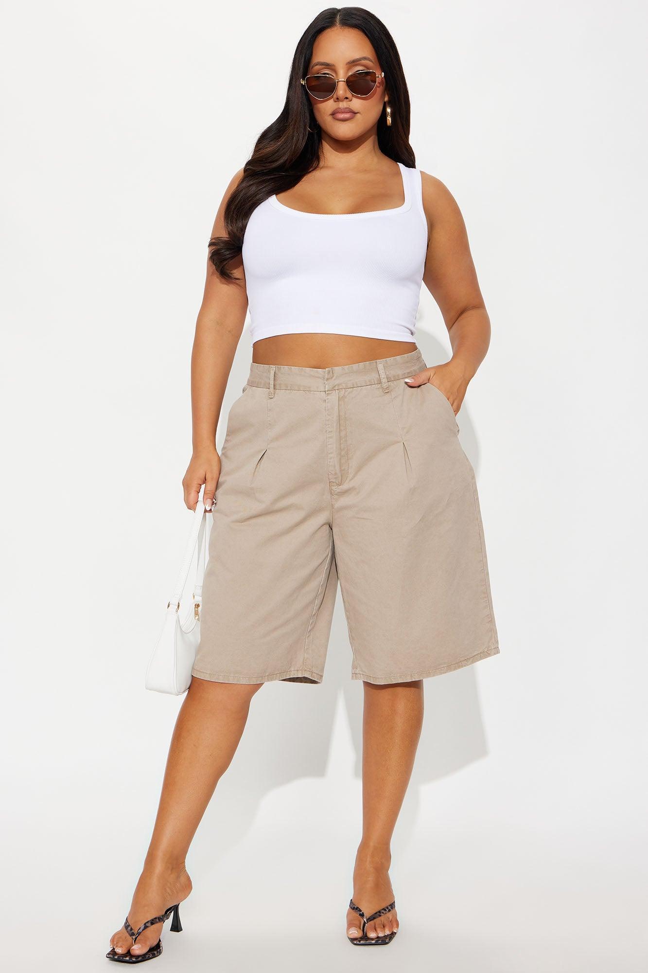 Arden Bermuda Trouser Short - Khaki Product Image