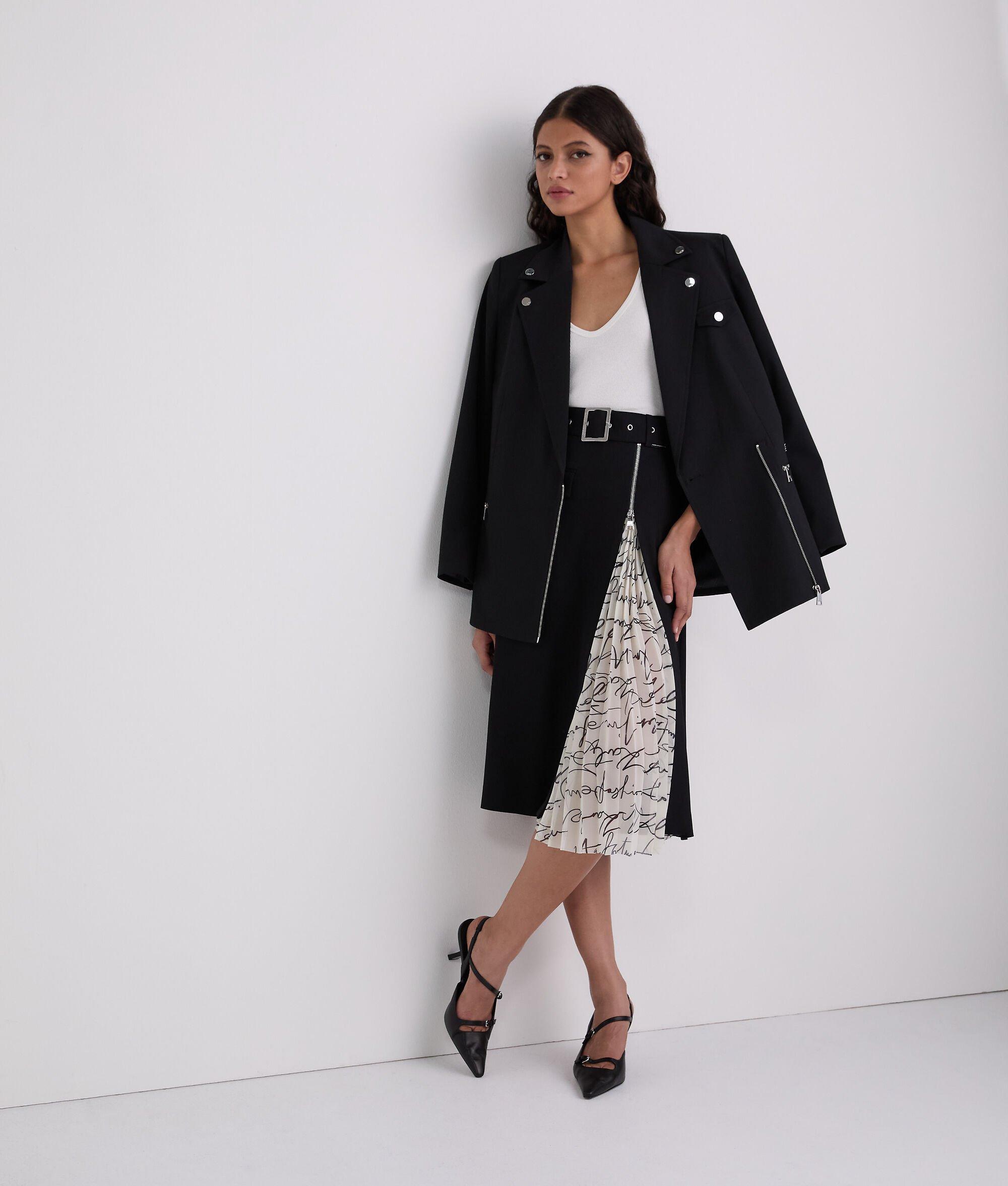 PLEAT DETAIL SKIRT Product Image