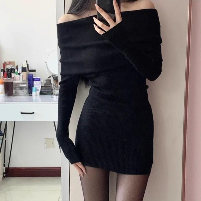 Long-Sleeve Off-Shoulder Plain Mini Sheath Dress Product Image