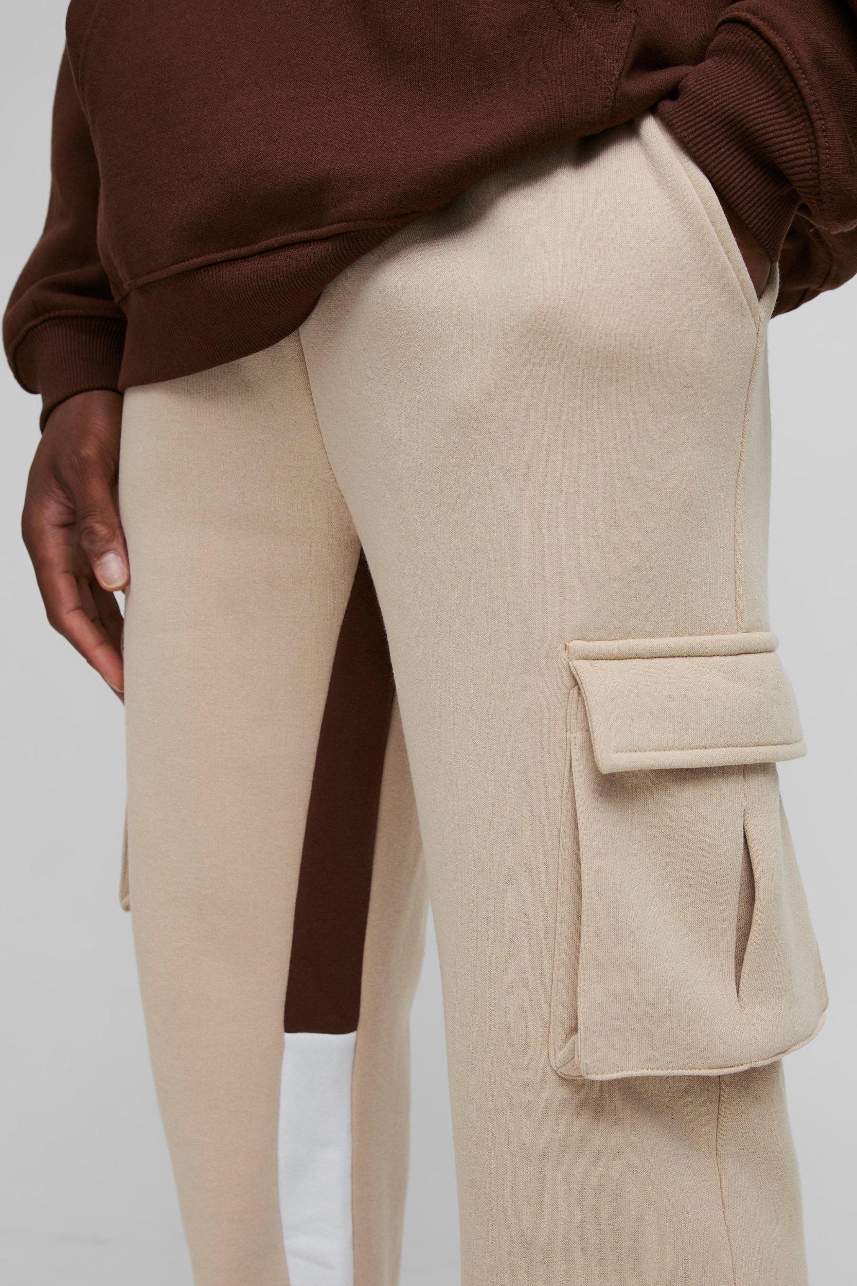 Regular Fit Gusset Cargo Sweatpants | boohooMAN USA Product Image