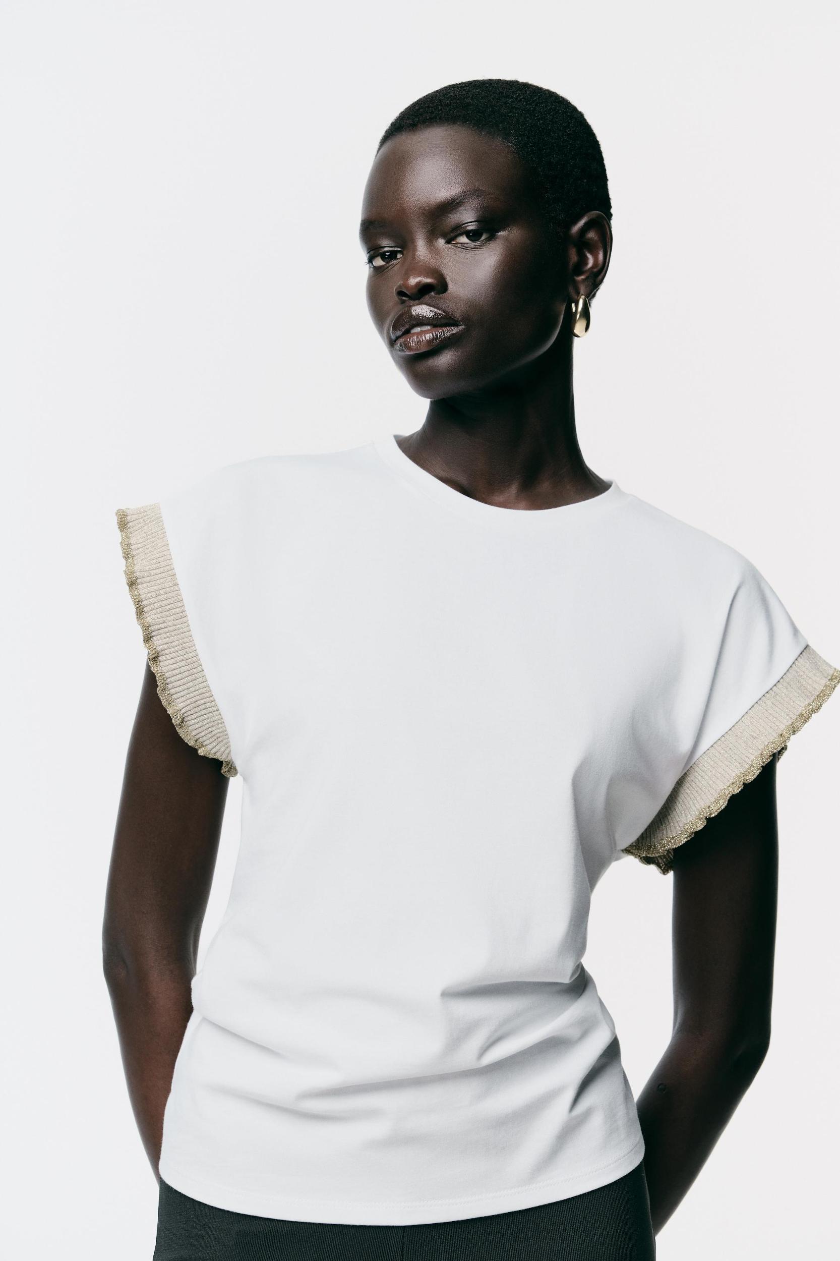 METALLIC THREAD RUFFLE T-SHIRT Product Image