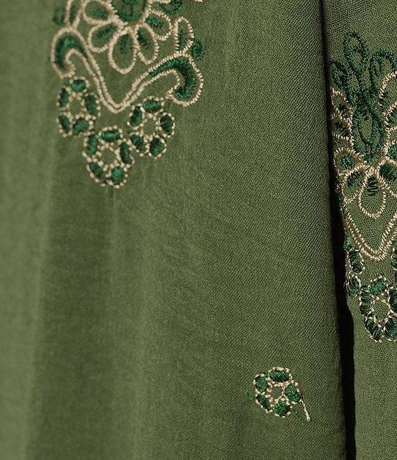 Figueroa & Flower Embroidered Spread Collar Long Roll-Tab Sleeve Button-Front Blouse Product Image