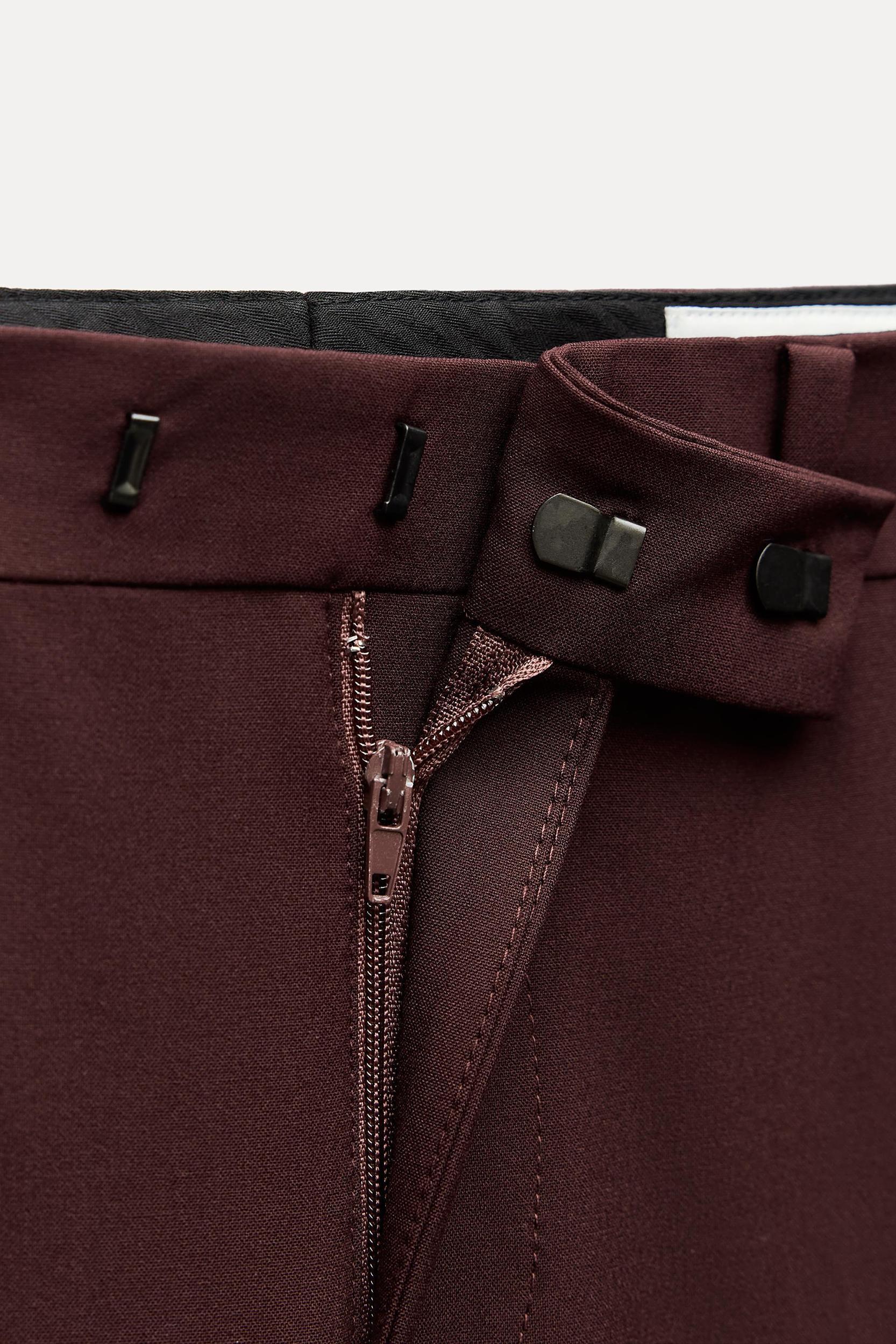 SLEEVELESS TOP ZW COLLECTION Product Image
