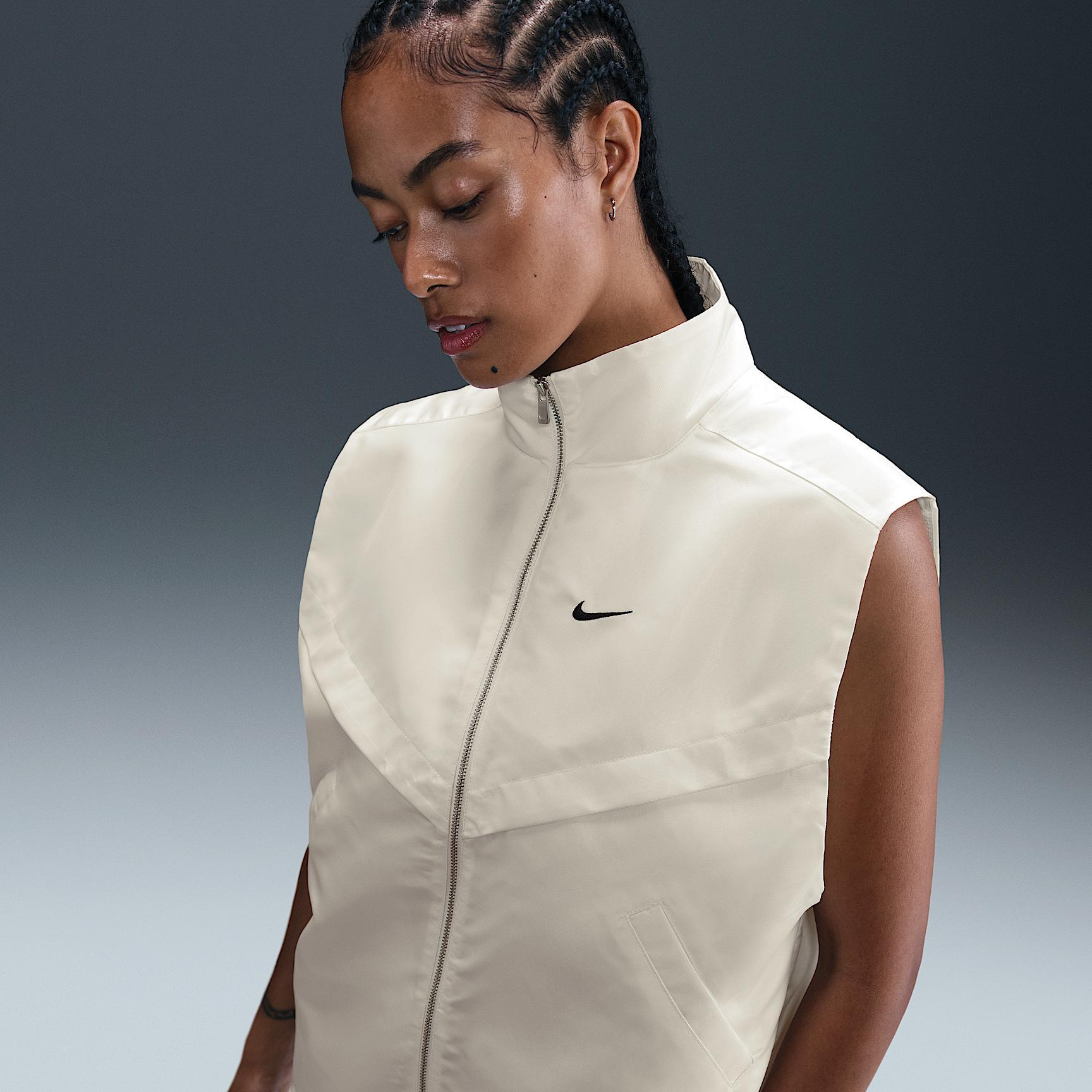 Nike Sportswear Windrunner Women's Shine Vest Product Image