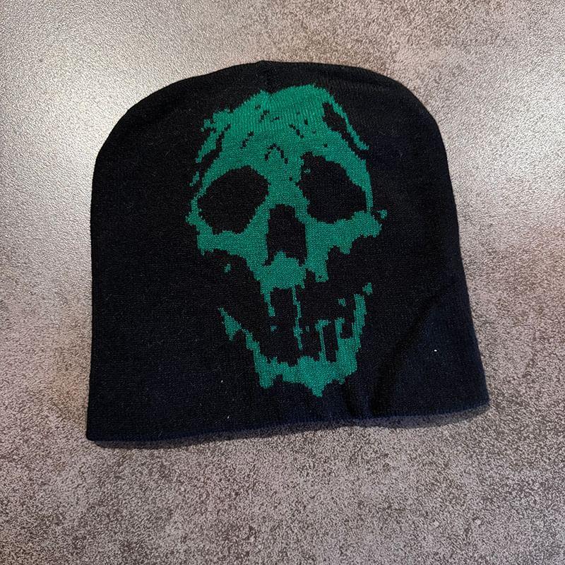 Skull Print Knit Beanie Product Image