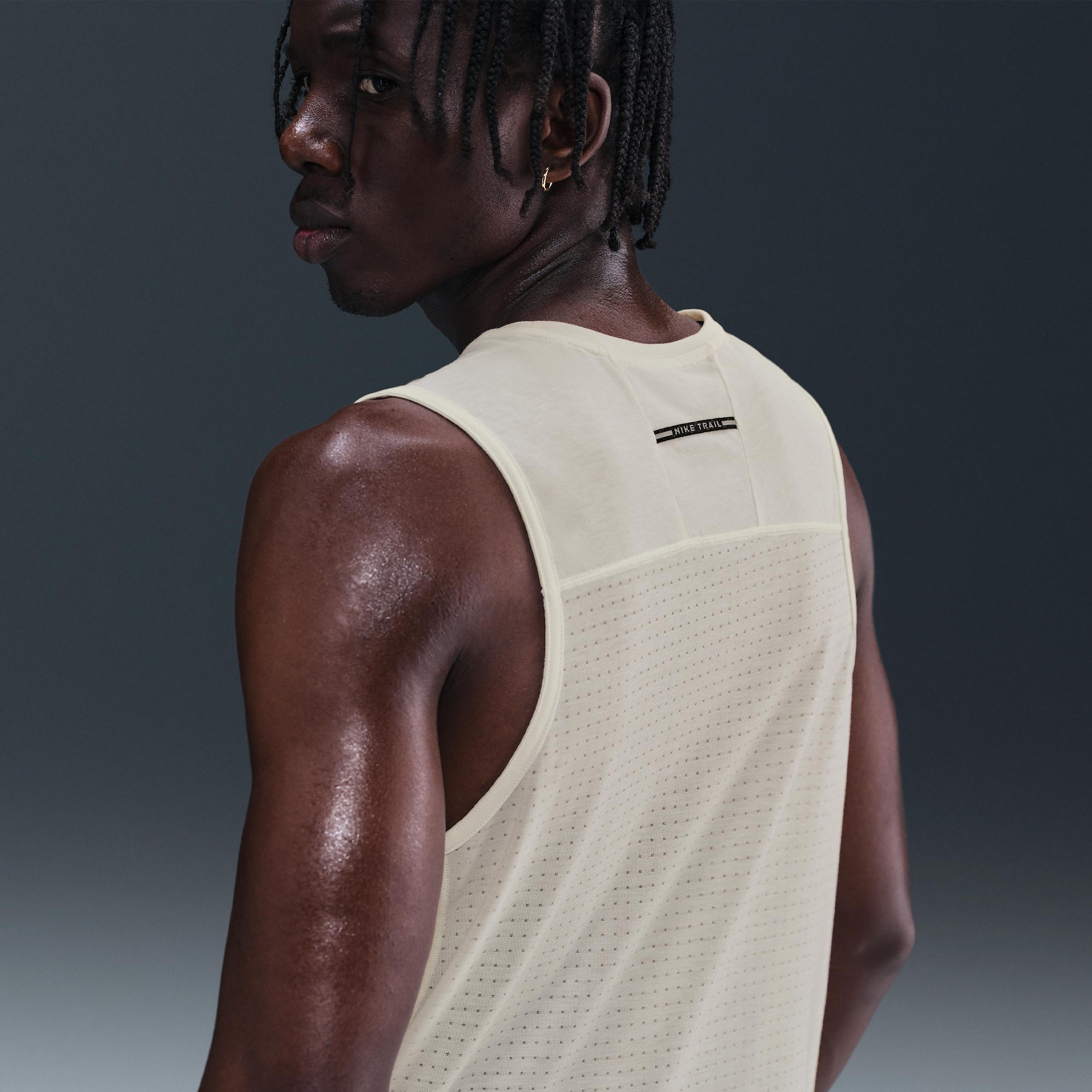 Nike Men's Solar Chase Dri-FIT ADV Running Tank Top Product Image