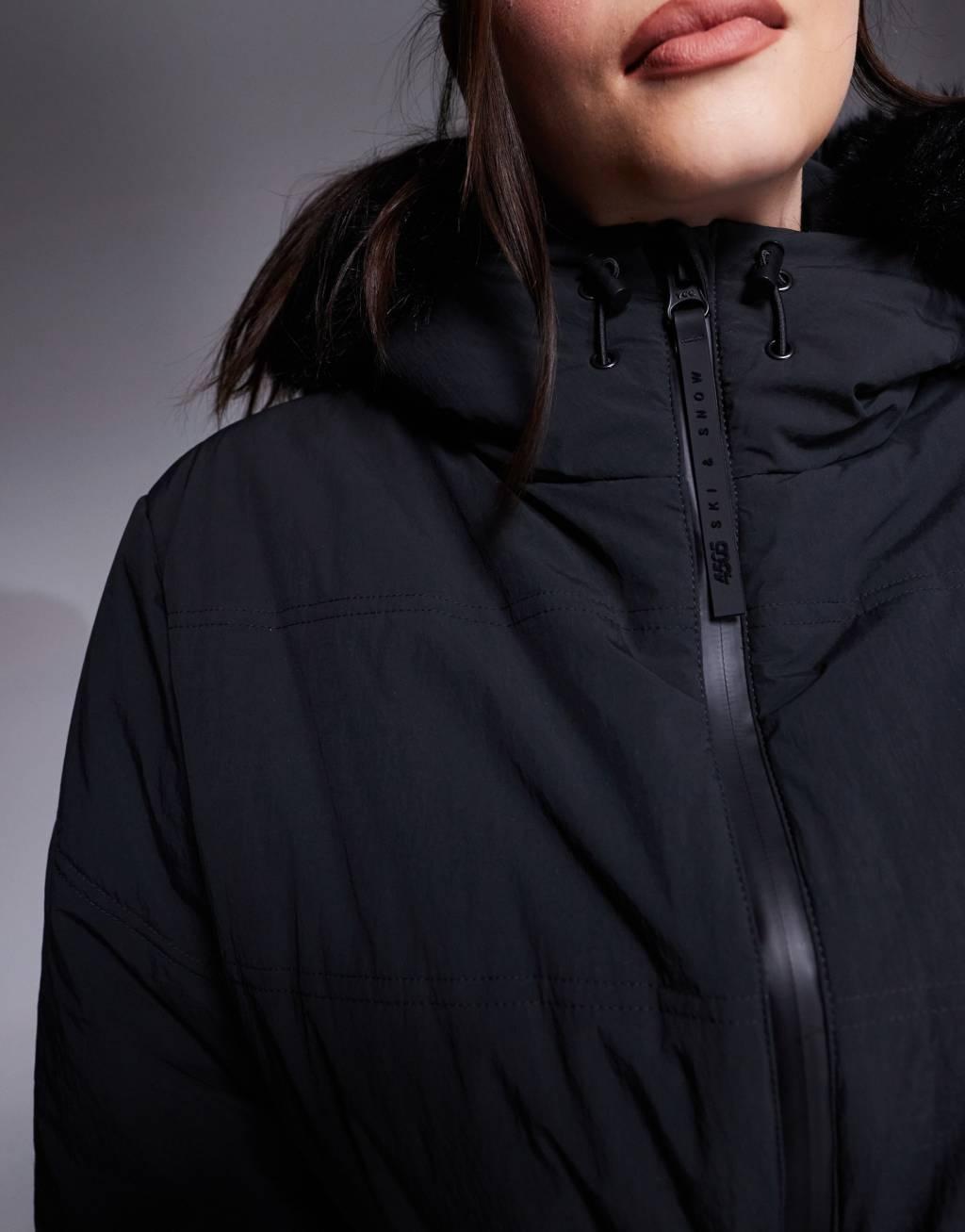 4505 Curve Ski water repellent insulated ski jacket in black  Product Image