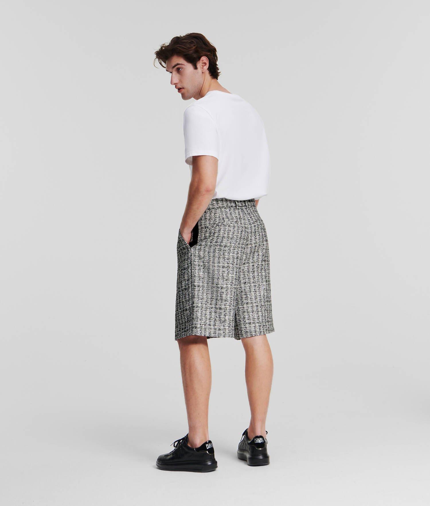 BOUCLÉ SHORT Product Image