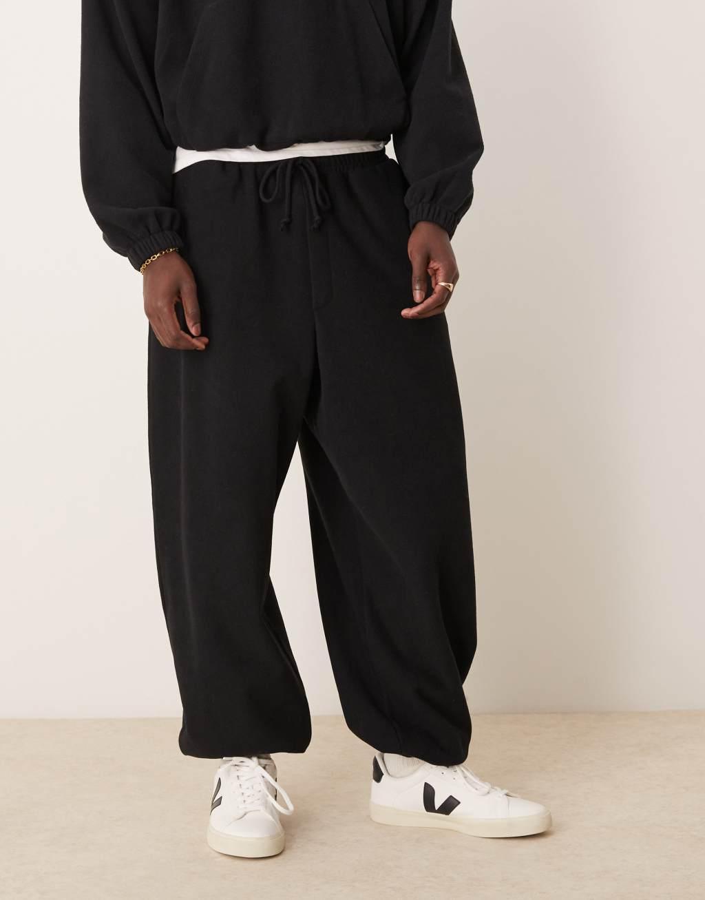 ASOS DESIGN baggy balloon sweatpants in heavyweight brushed rib in black - part of a set Product Image