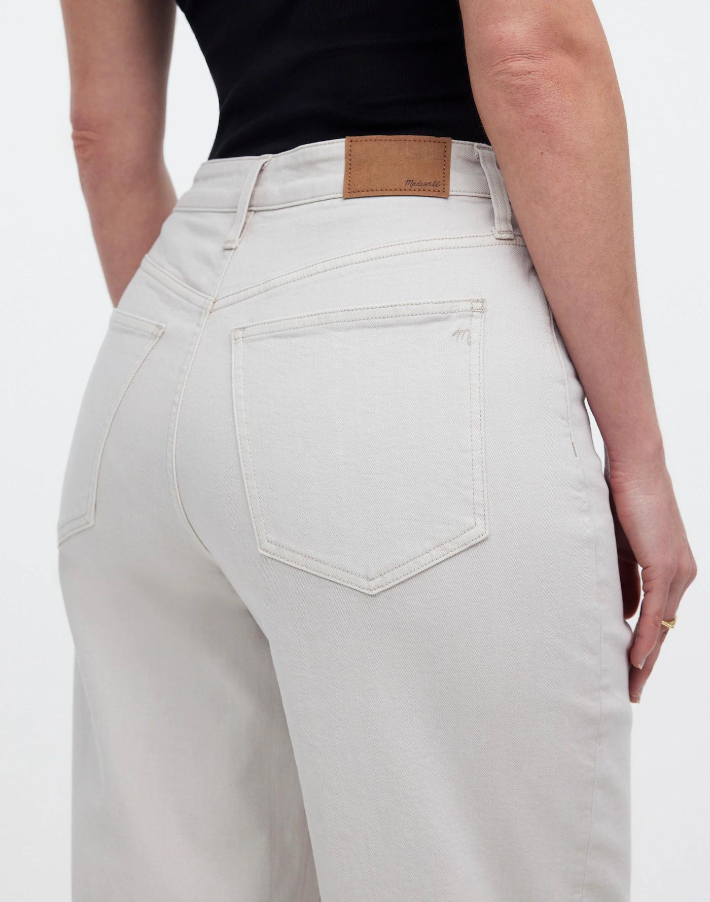The Curvy Perfect Vintage Wide-Leg Crop Jean Product Image