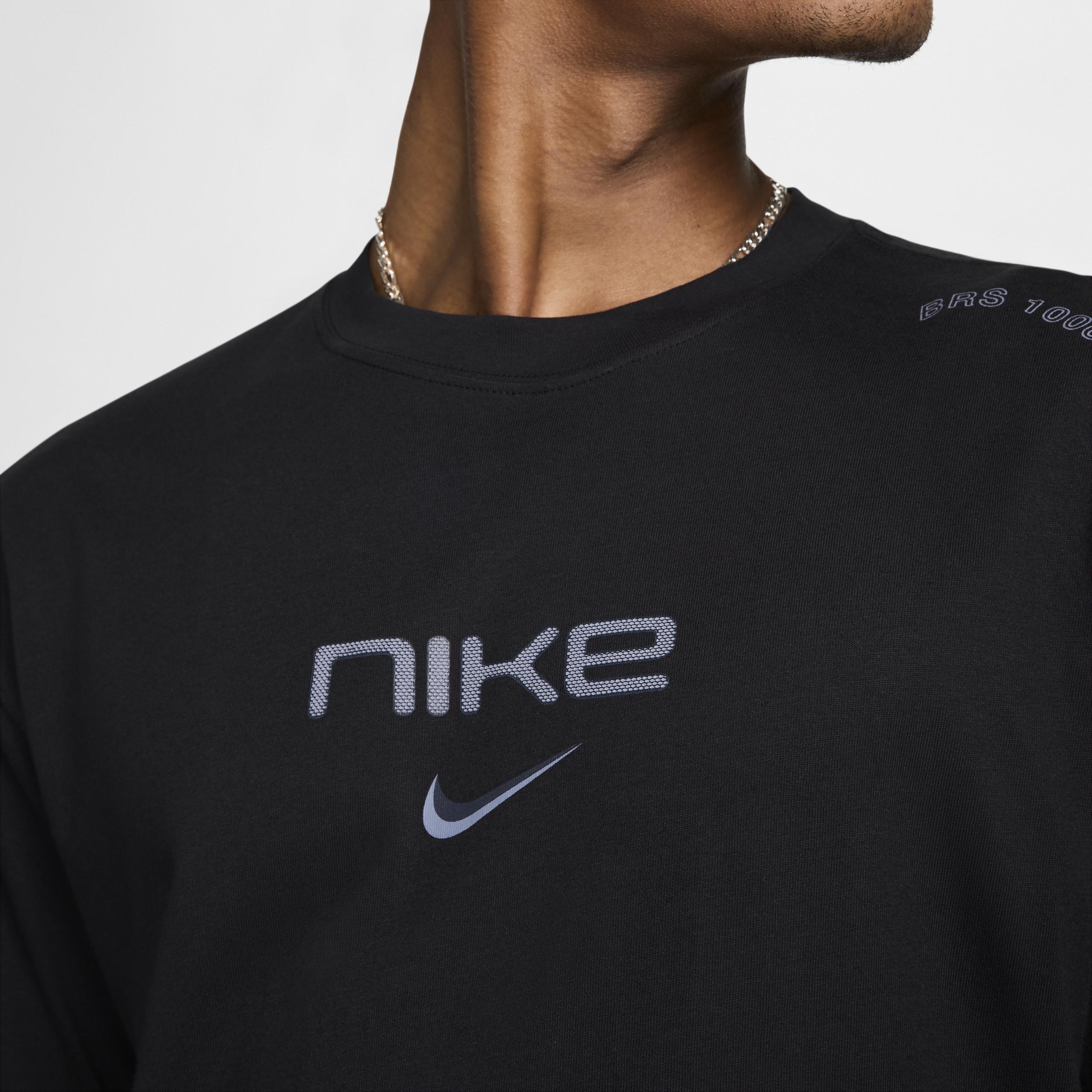 Nike Sportswear Men's Max90 T-Shirt Product Image
