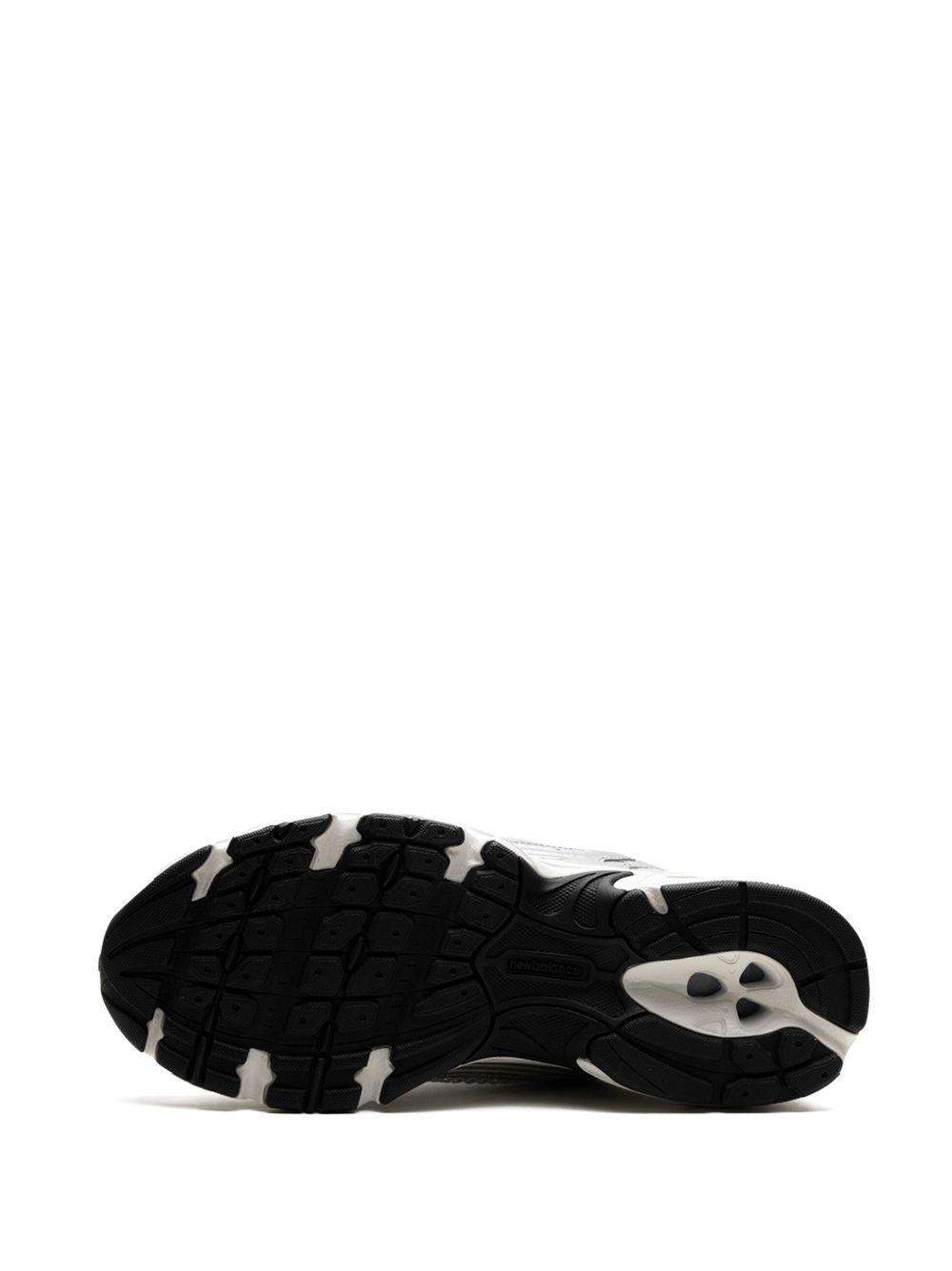 530 "Grey/Grey" sneakers Product Image