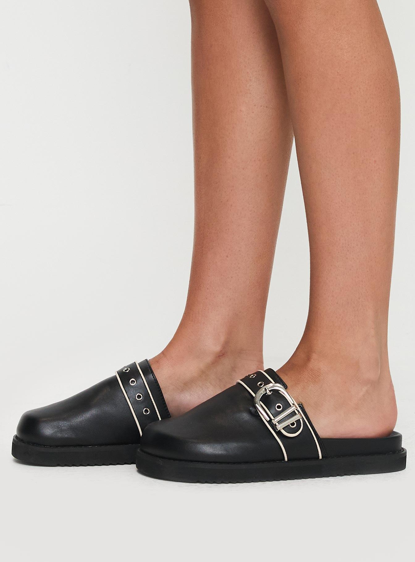 Nellie Flats Black Product Image