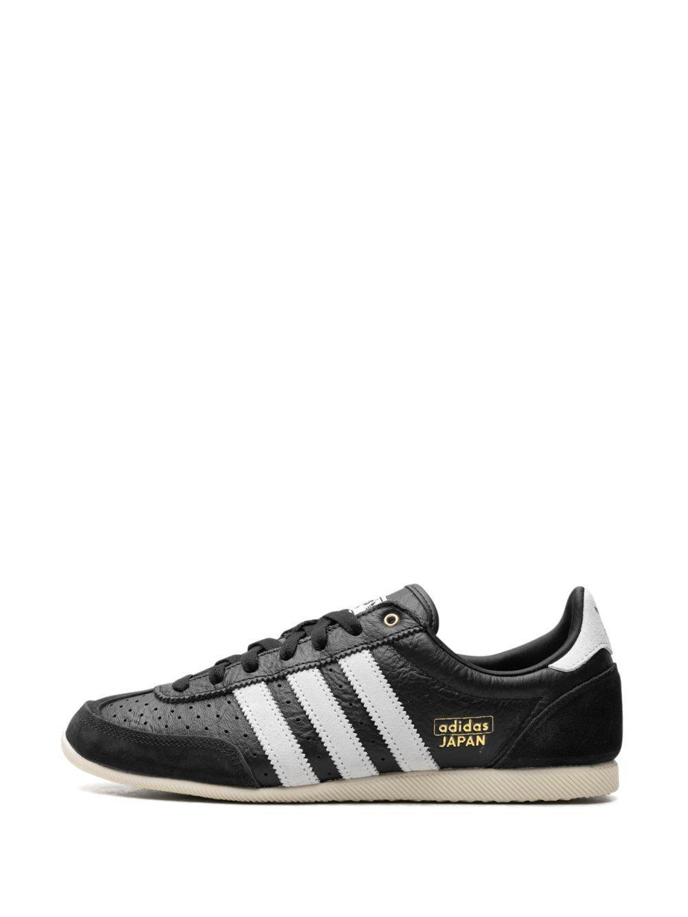 Japan "Core Black/Cloud White" sneakers Product Image