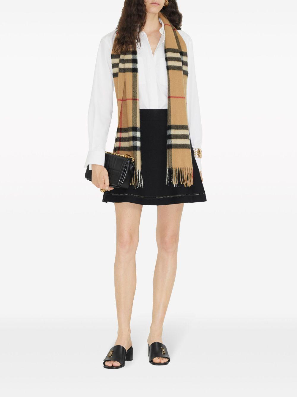 check cashmere scarf Product Image