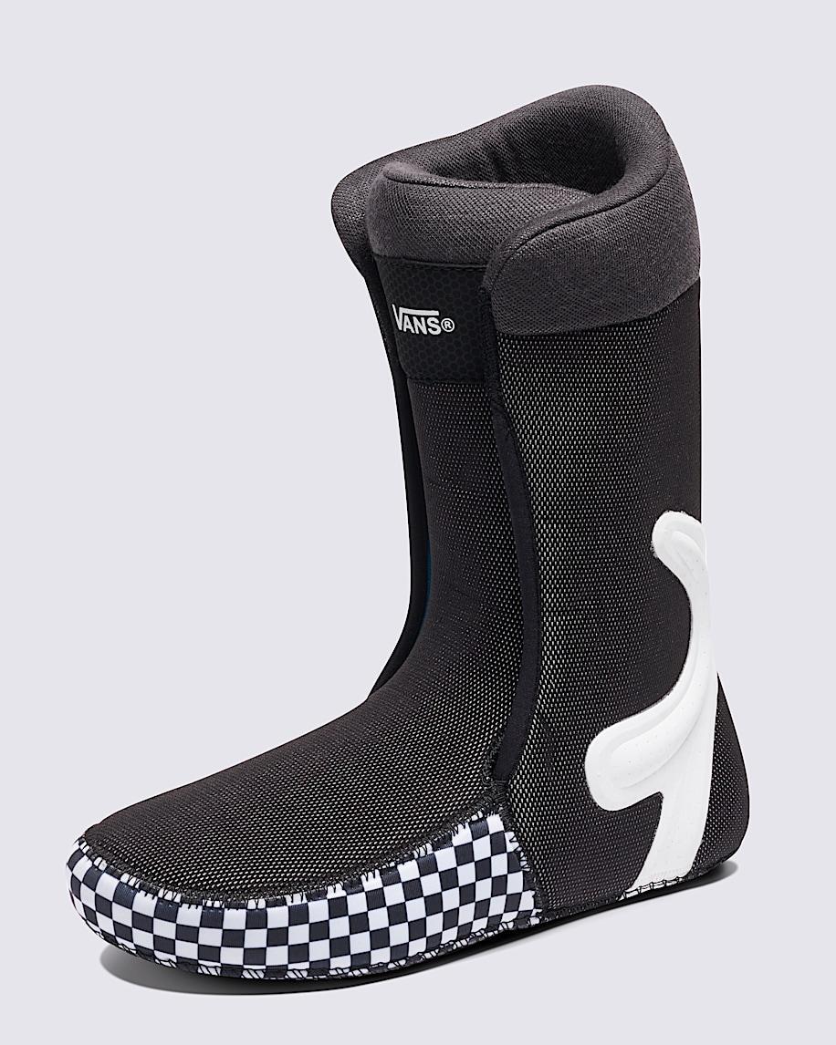 Aura Pro Snowboard Boot in Black / Gum| Vans US Product Image