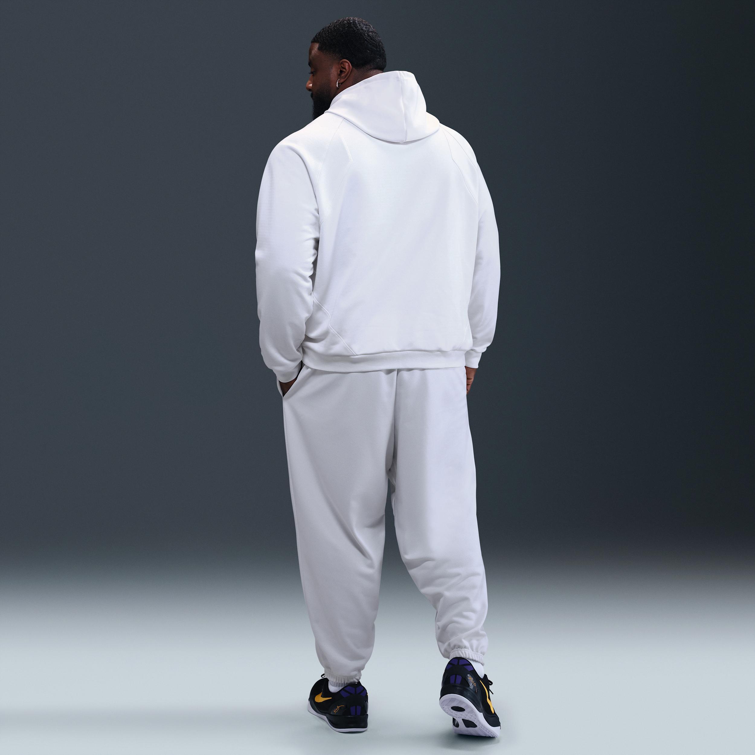 Nike Men's Kobe Therma-FIT Pullover Hoodie Product Image