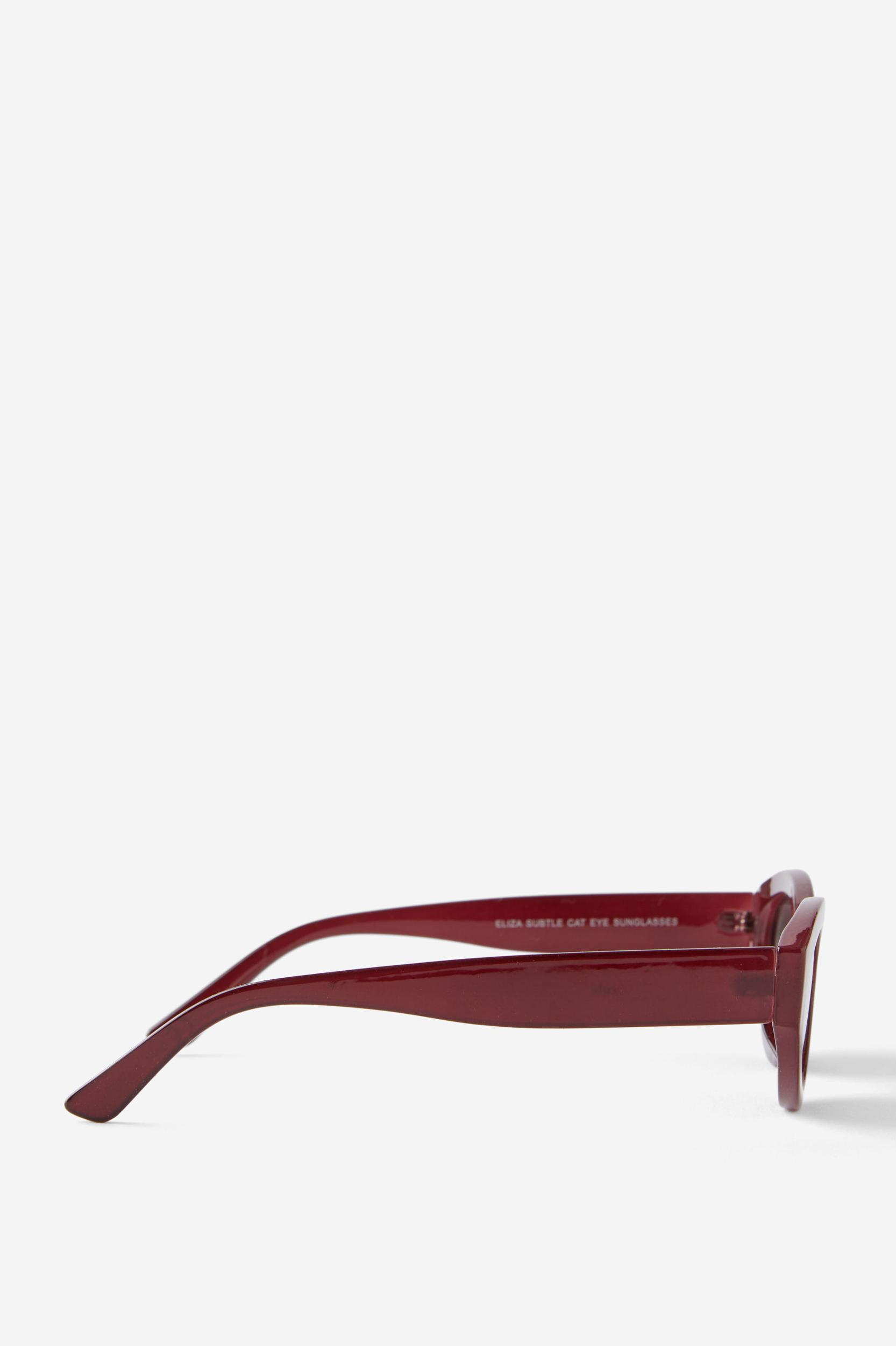 Eliza Subtle Cat Eye Sunglasses Product Image