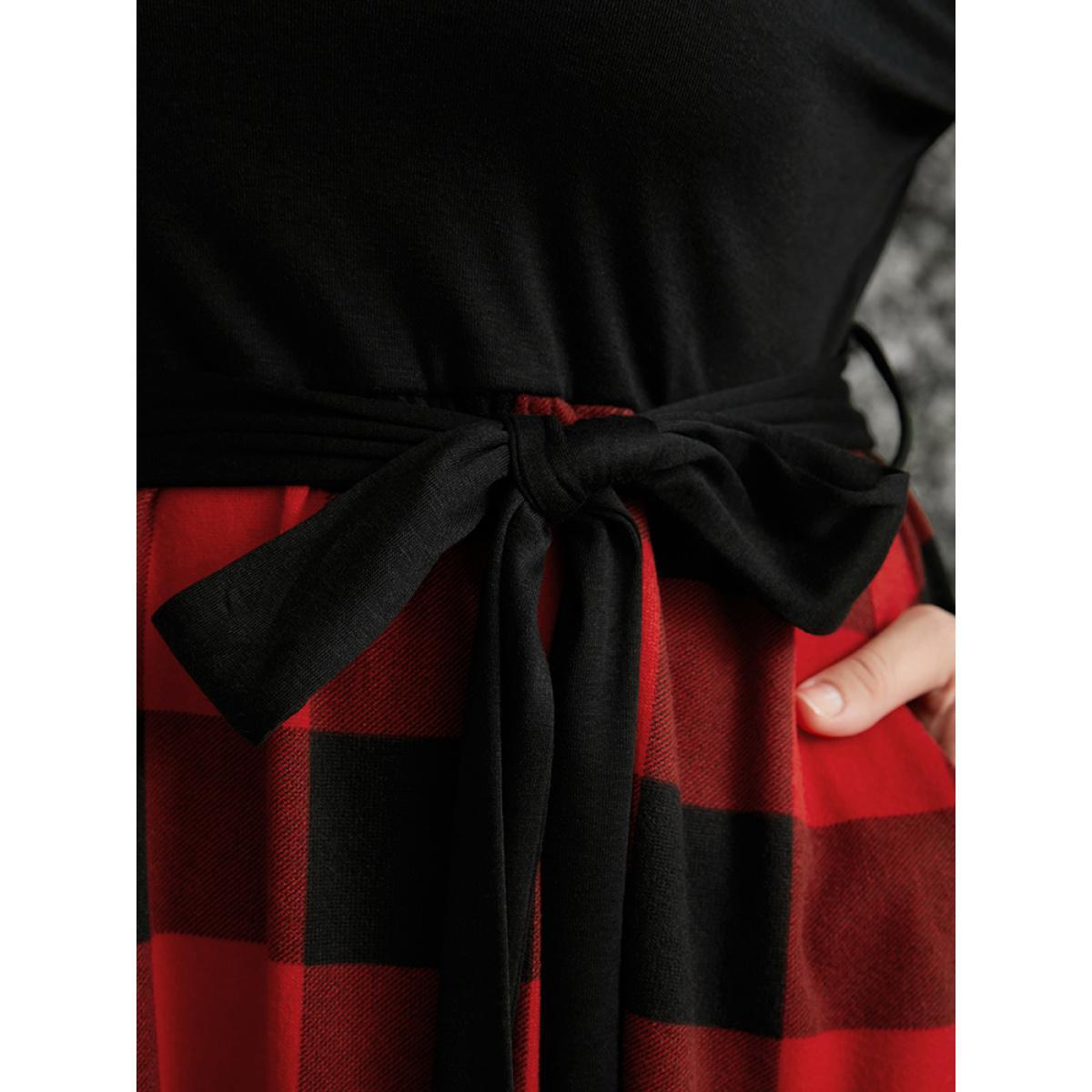 Plus Size Solid Patchwork Pocket Belted Plaid Dress Scarlet Women Elegant Belted V-neck Long Sleeve Curvy Midi Dress BloomChic 12/L Product Image