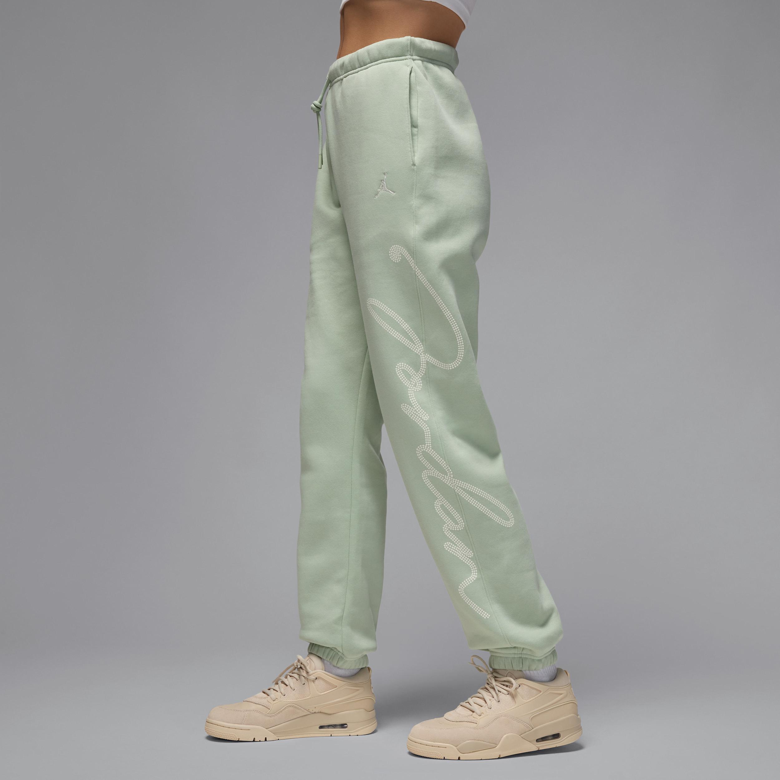 Jordan Brooklyn Fleece Women's Graphic Pants Product Image