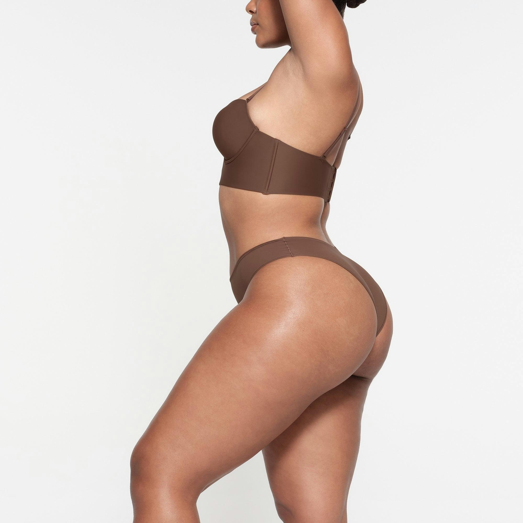 DEEP PLUNGE SHAPEWEAR BRA | JASPER Product Image