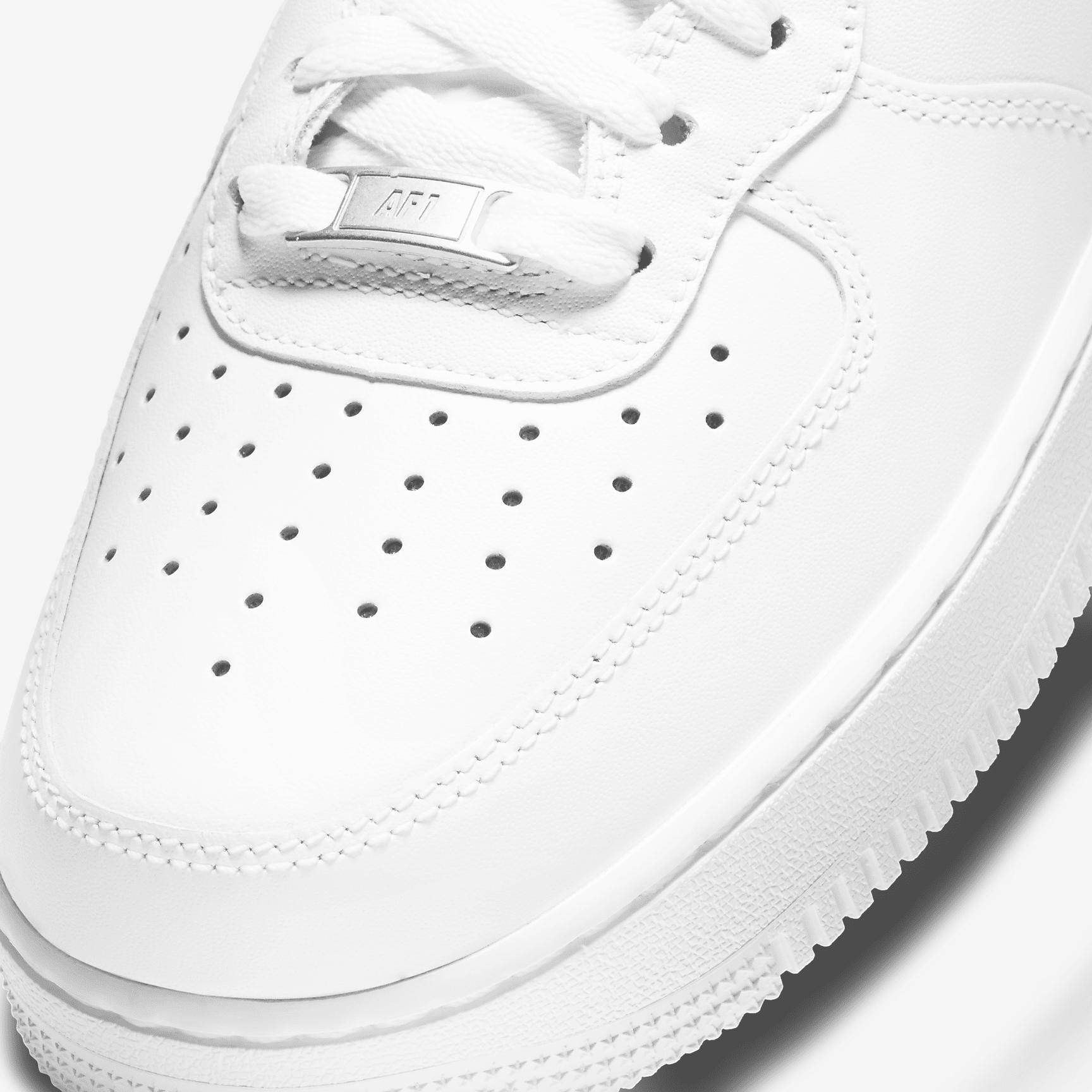 Nike Men's Air Force 1 Mid '0 Shoes Product Image