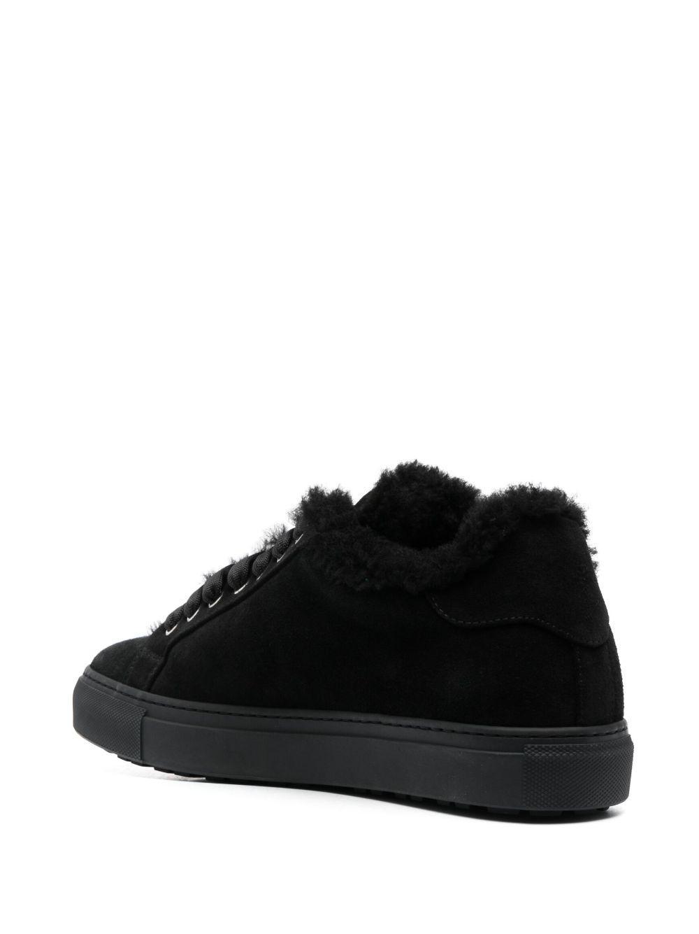 logo-plaque leather sneakers Product Image