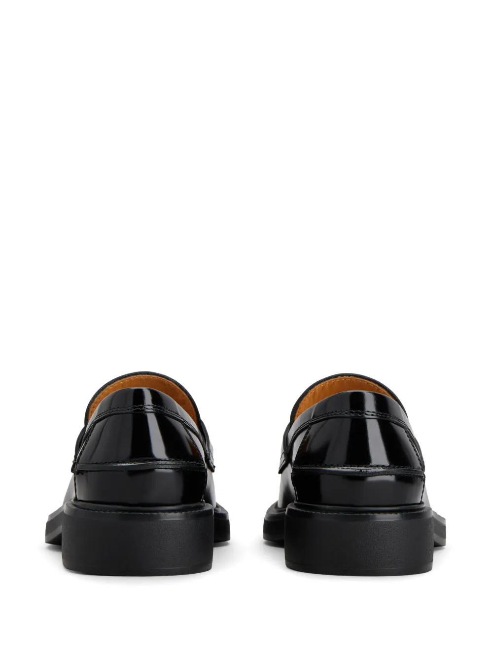 logo-plaque leather loafers Product Image