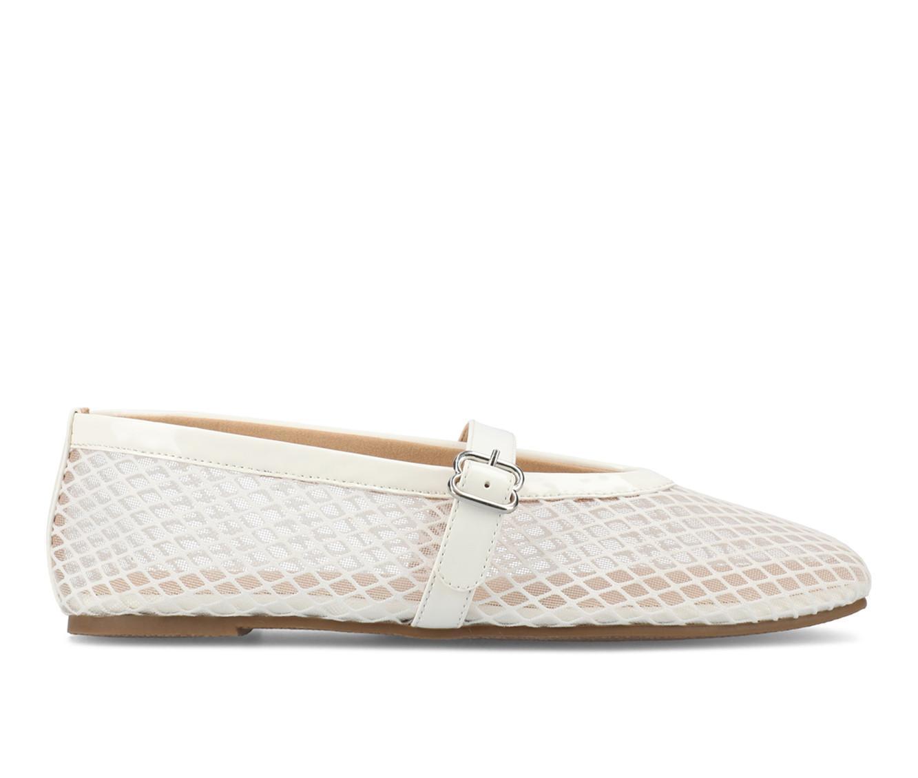 Women's Journee Collection Casha Flats Product Image