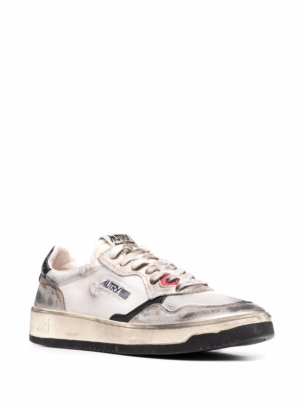 Super Vintage Medalist low-top sneakers Product Image