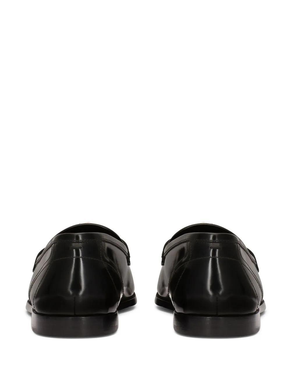 logo-appliqué leather loafers Product Image