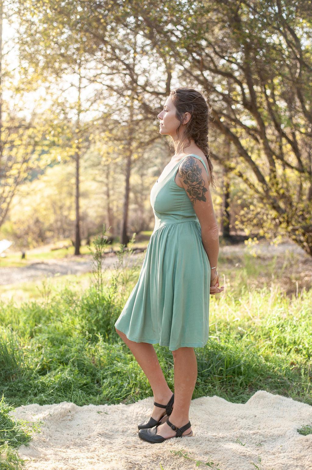 Agnes dress in Oat Linen Product Image
