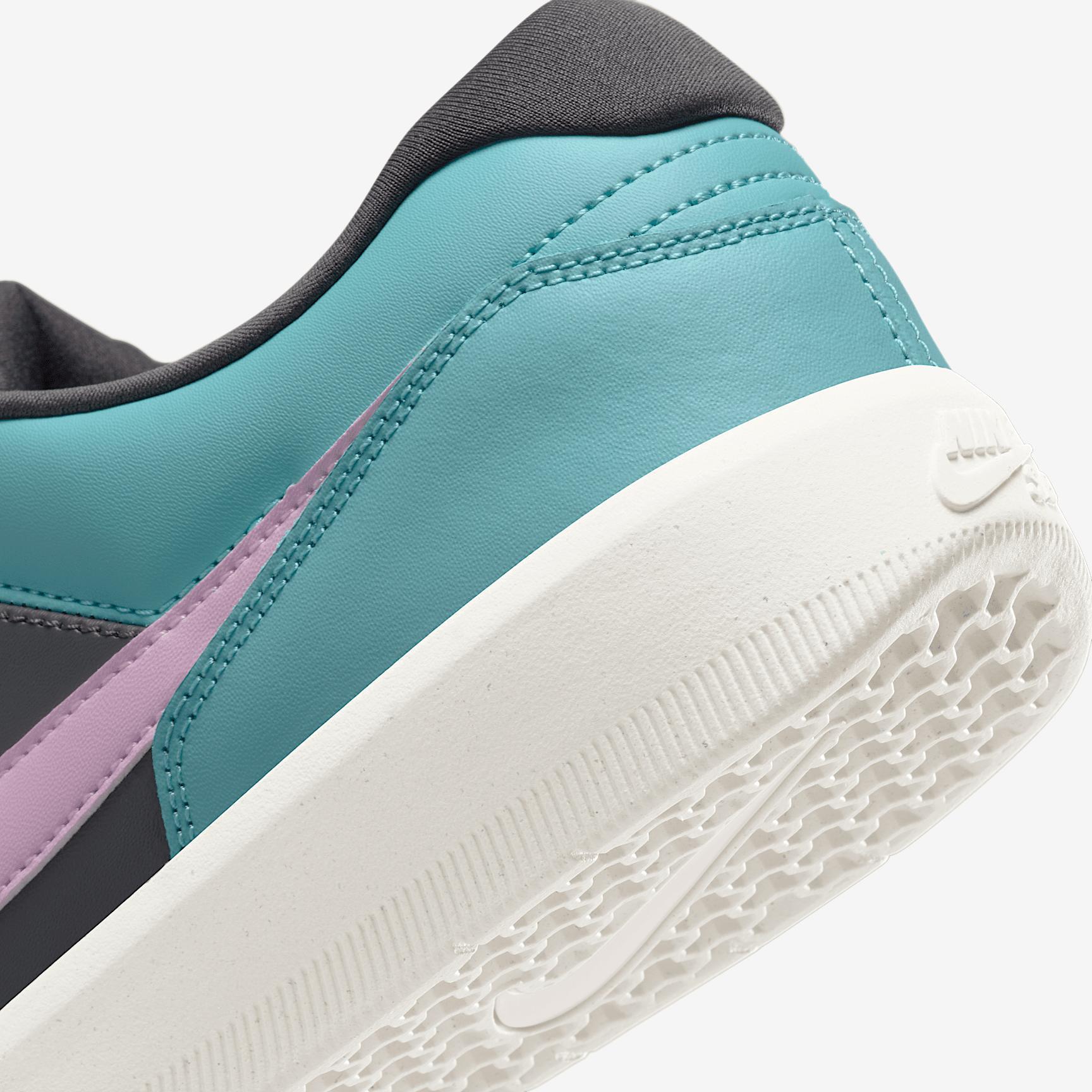 Nike SB Force 58 Premium Skate Shoes Product Image