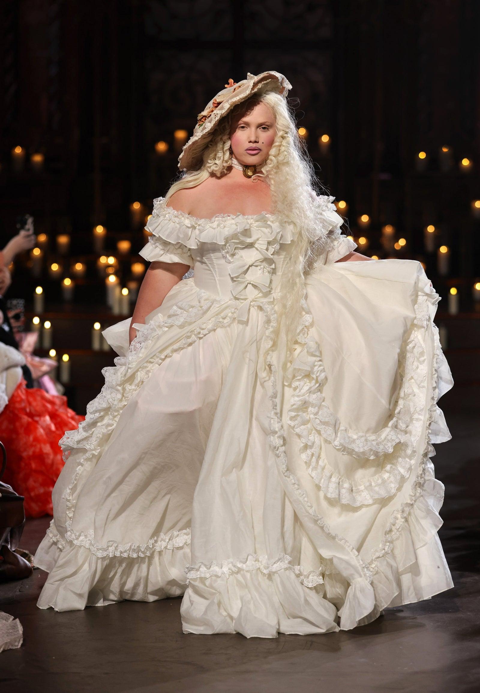 The Silk Organdy Ivory Antoinette Gown Product Image