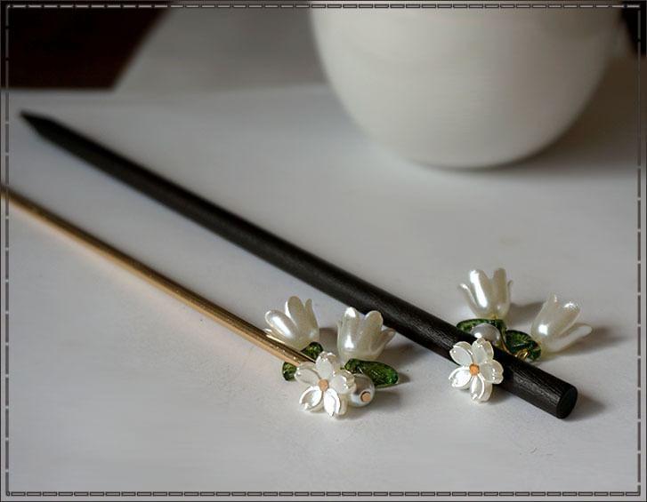 Flower Wooden Hair Stick Product Image
