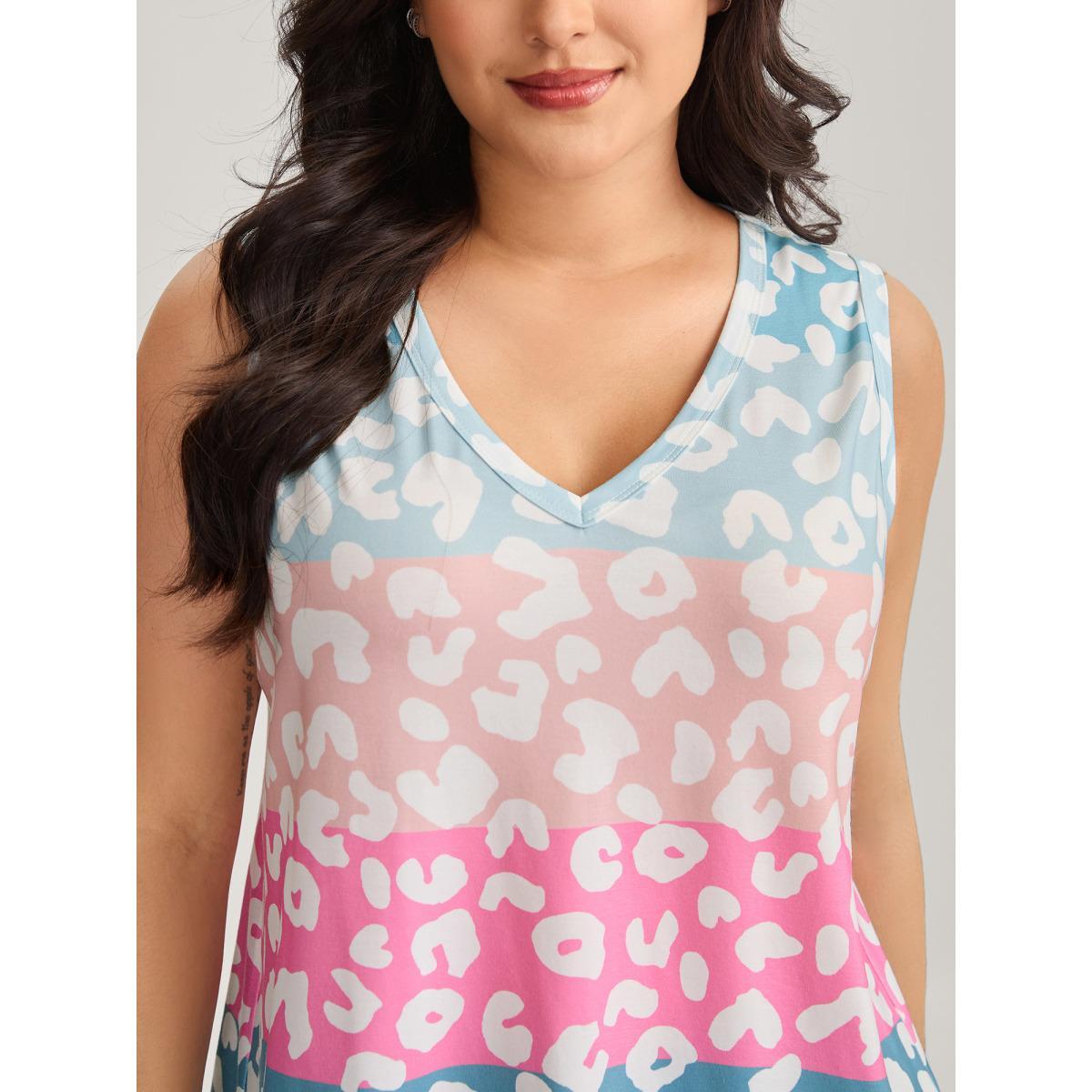 Plus Size Leopard Print Color Gradient Tank Top Women Multicolor Contrast V-neck Everyday-Casual Tank Tops Camis BloomChic 12/L Product Image