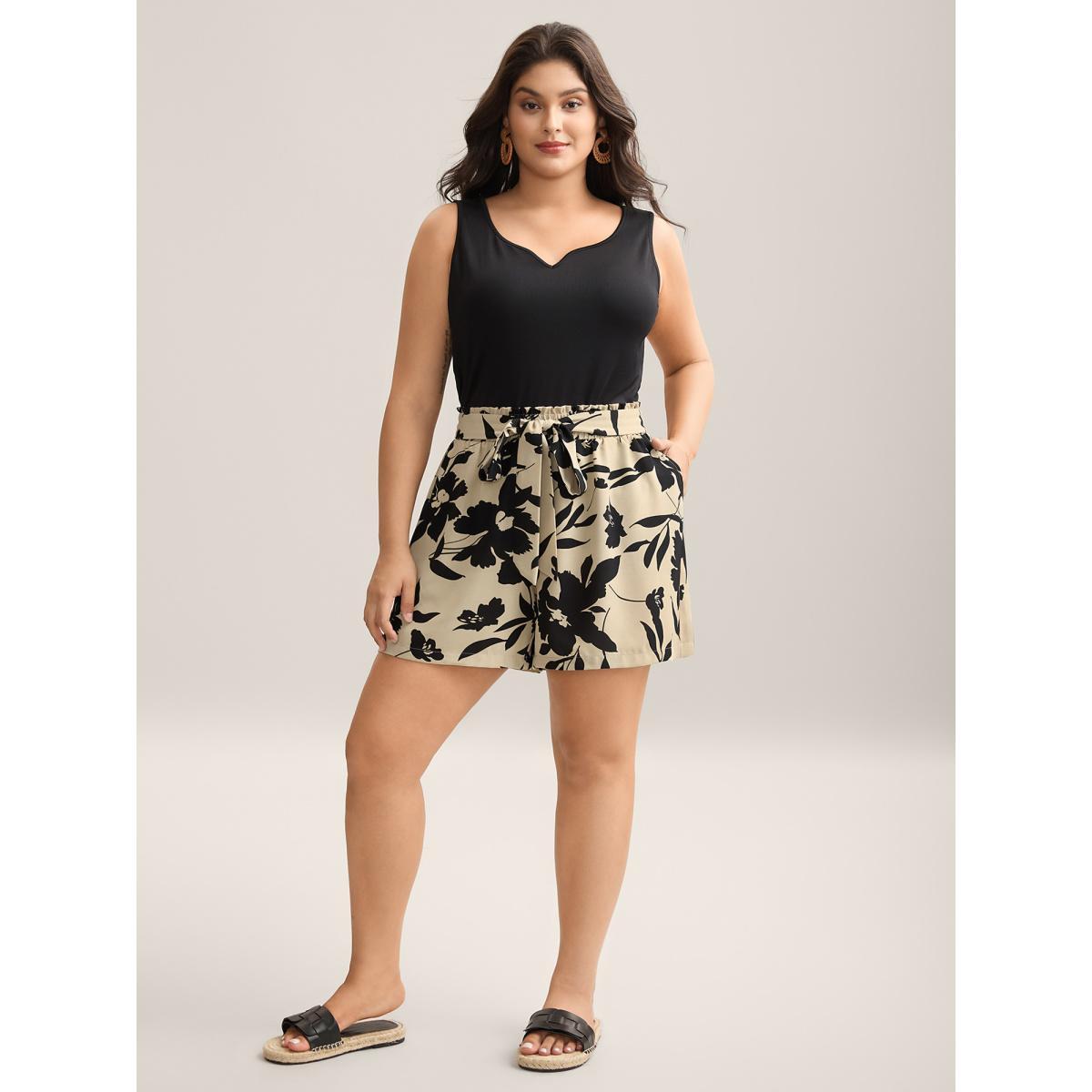 Plus Size Large Flower Print Belted Straight-Leg Shorts Women LightBrown Elegant Tie knot Straight Leg Everyday-Elegant Shorts BloomChic 26/4X Product Image