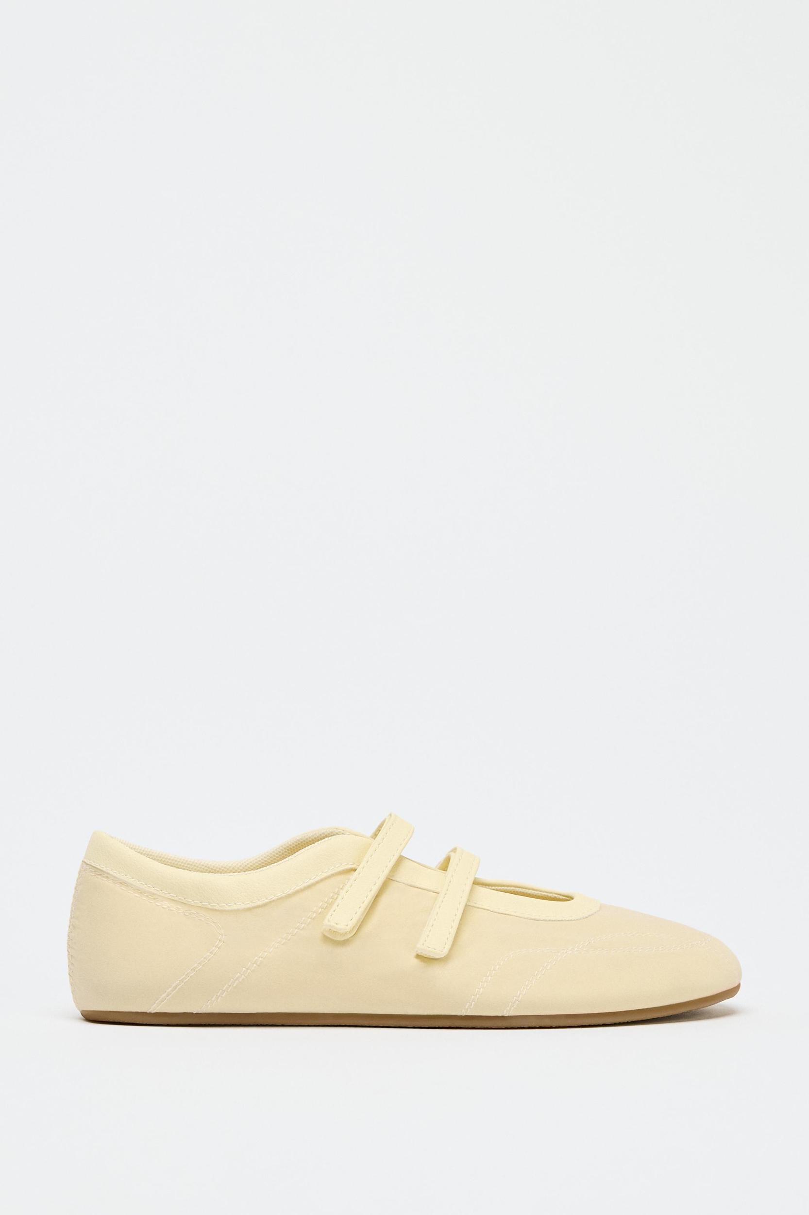 SATIN EFFECT TOPSTITCHED BALLET FLATS Product Image
