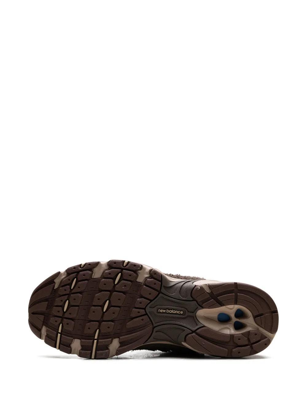 530 "Brown Tan" sneakers Product Image