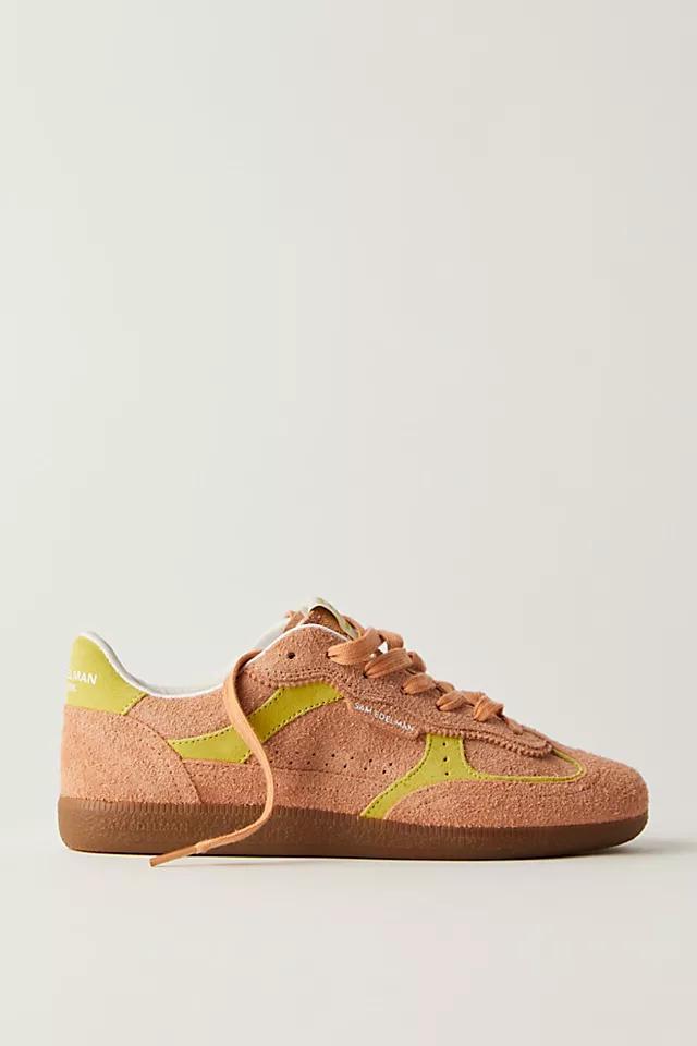 Kallen Sneakers Product Image