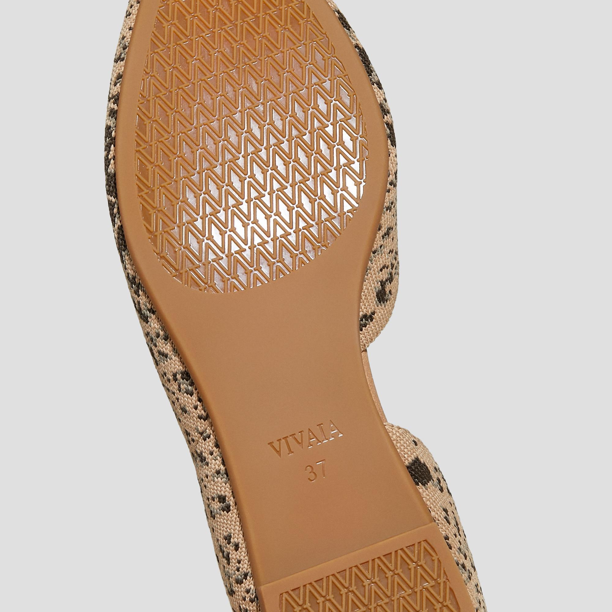 Pointed-Toe D'Orsay Flats (Melia) Product Image