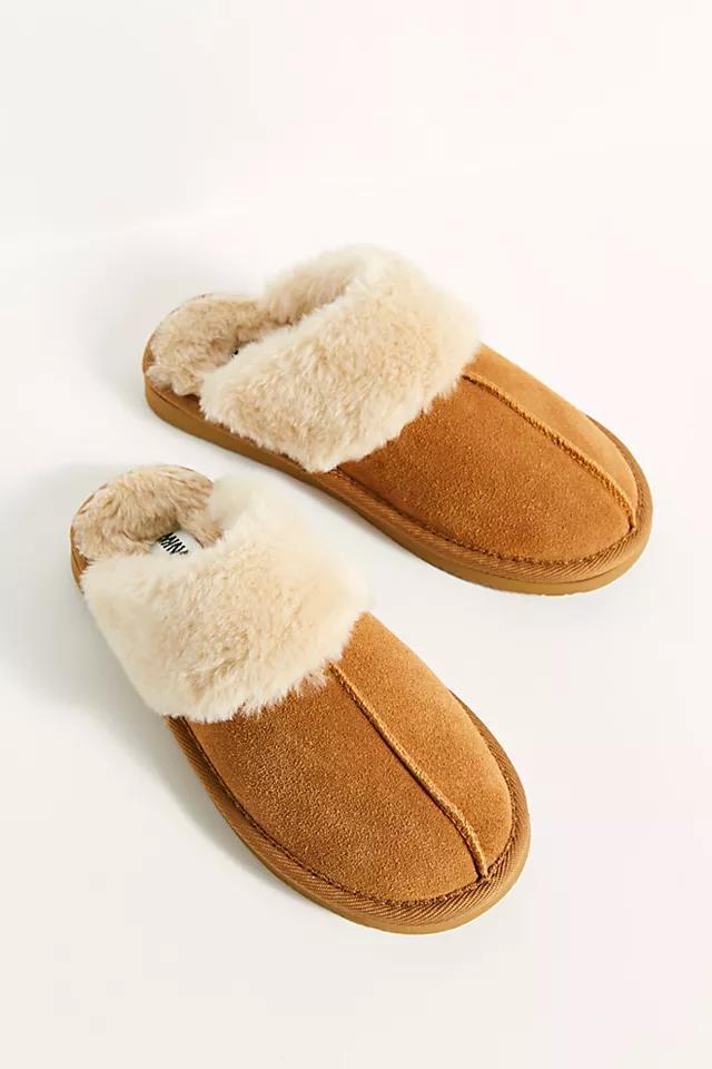 Minnetonka Chesney Slipper Product Image