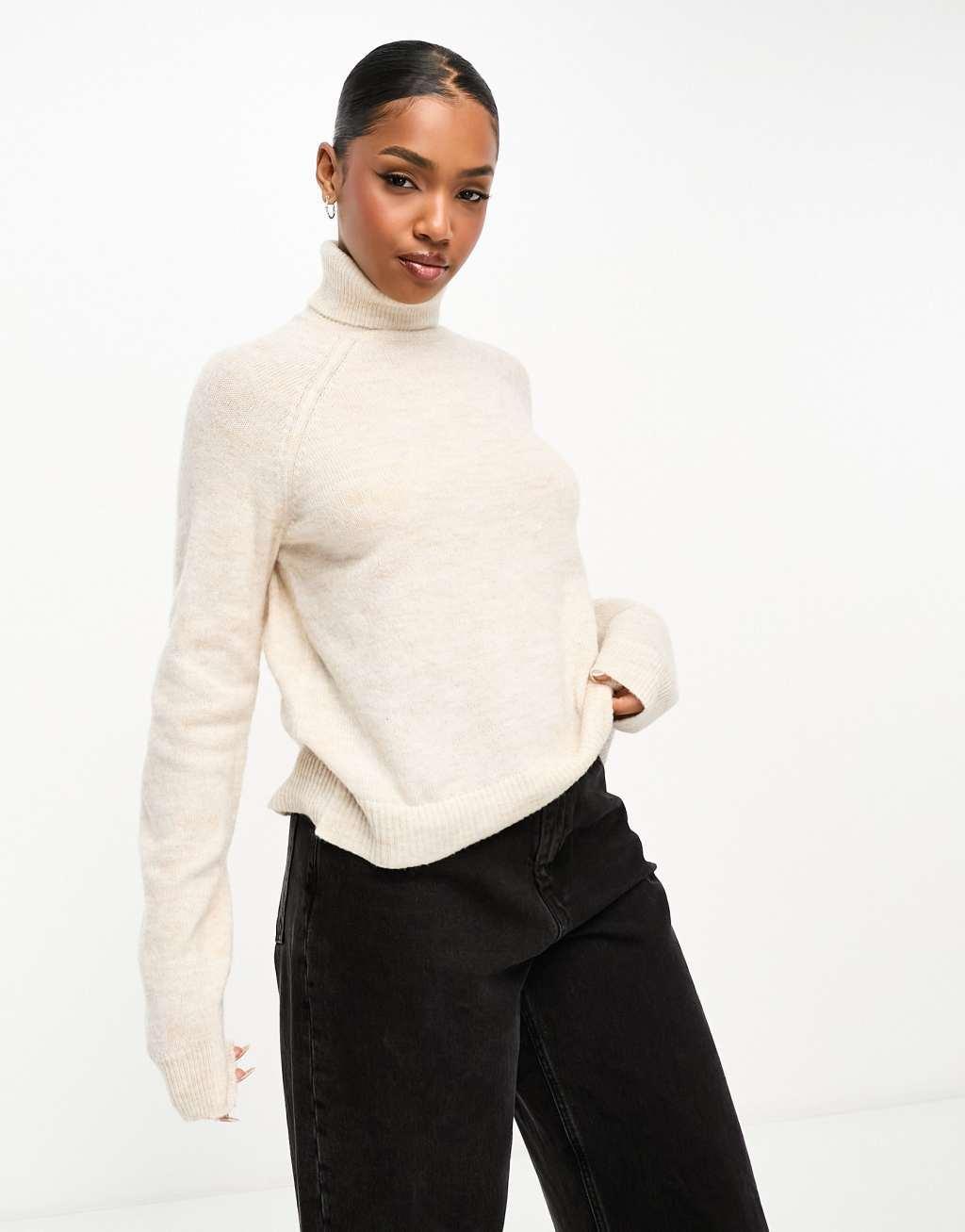 Pieces turtleneck sweater Product Image