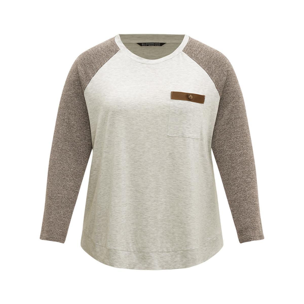 Plus Size Contrast Raglan Sleeve Patched Pocket T-shirt White Women Casual Contrast Plain Round Neck Dailywear T-shirts BloomChic 10/M Product Image