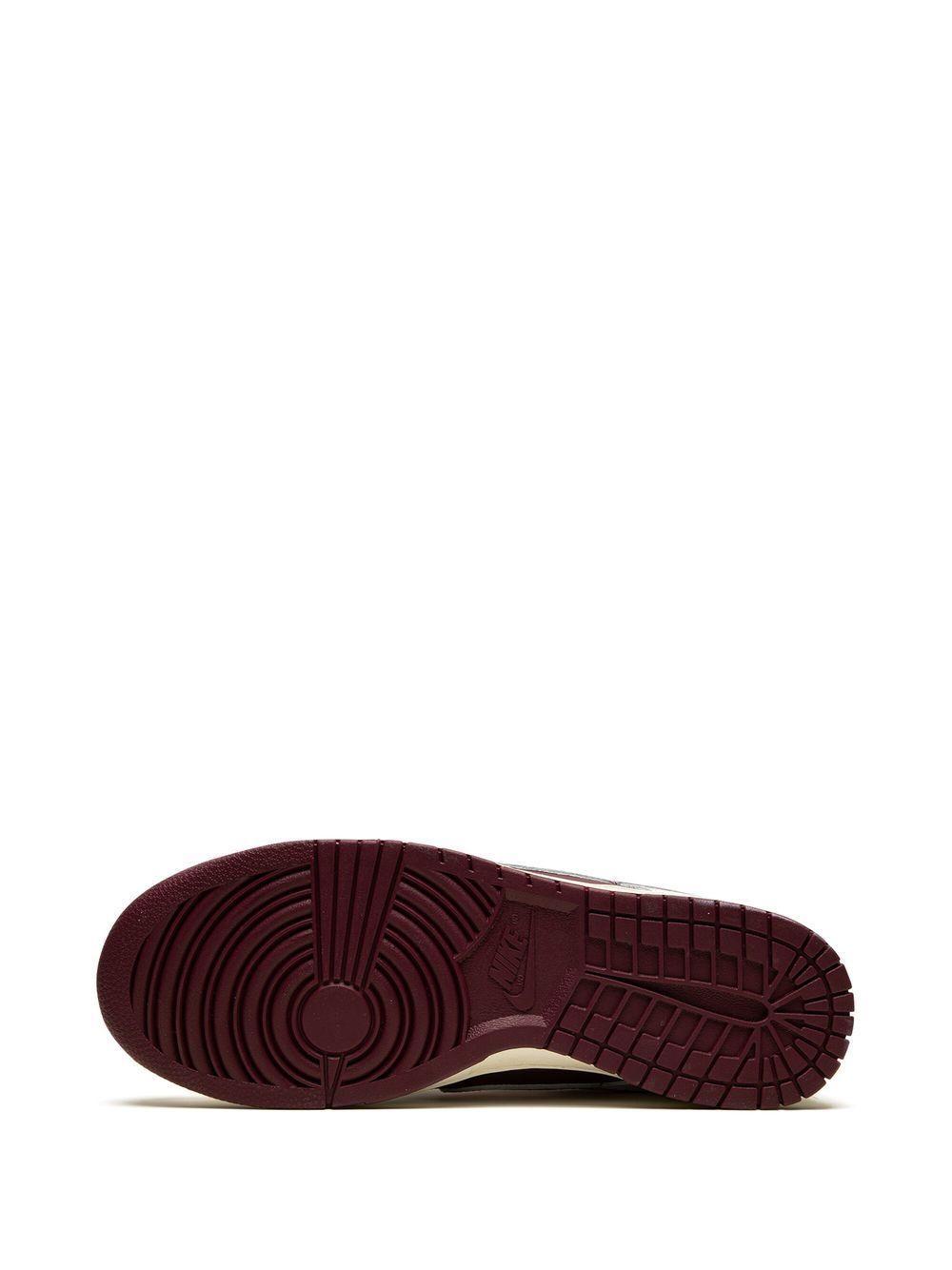 Dunk Low Retro Prm "Valentine&apos;S Day 2023" sneakers Product Image