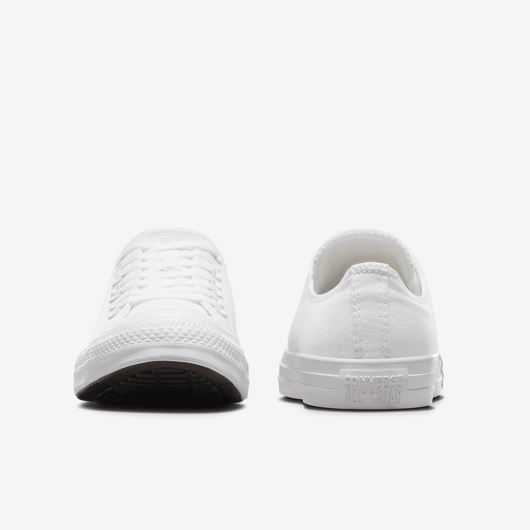 Nike Men's Chuck Taylor All Star Canvas Shoes Product Image