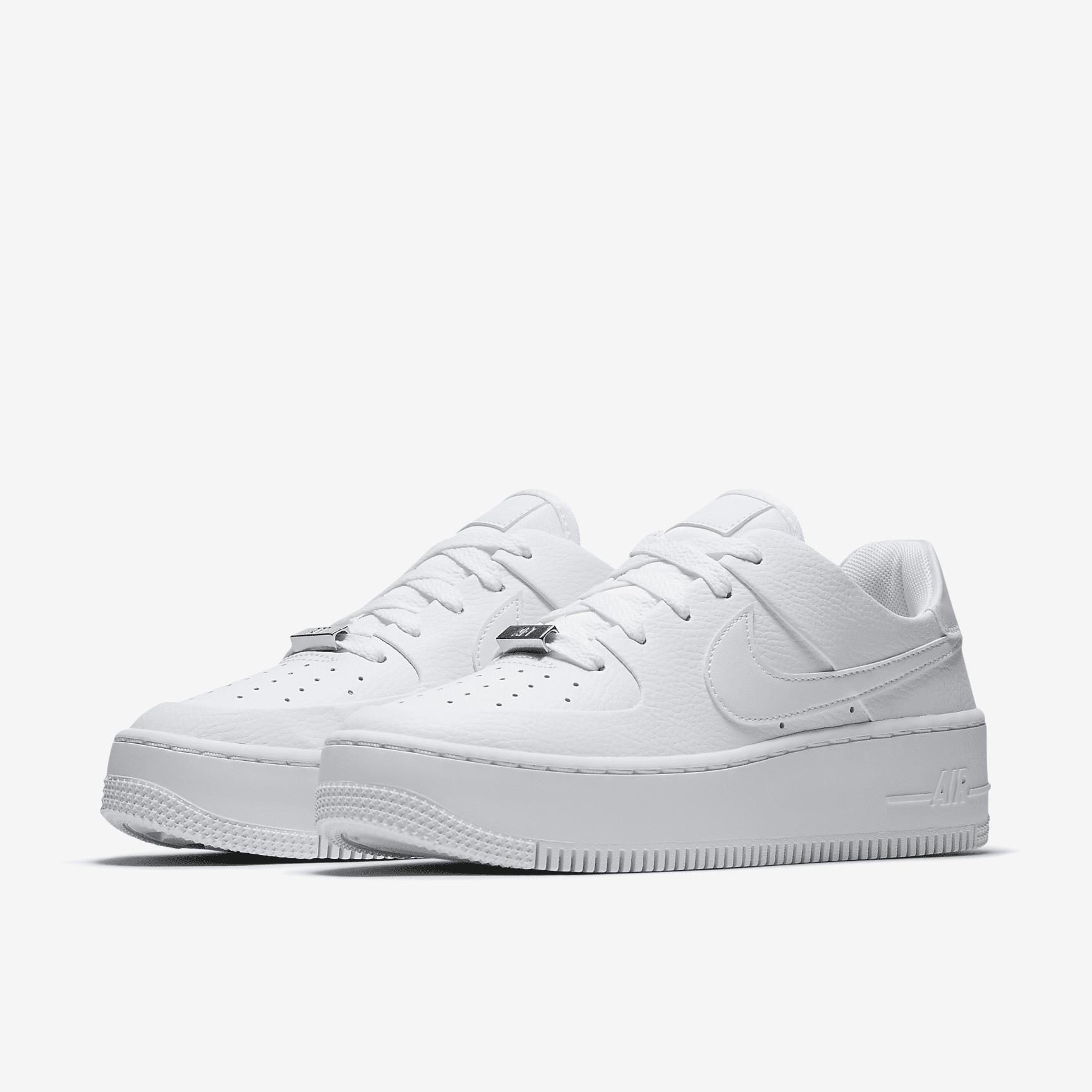 Nike Women's Air Force 1 Sage Low Shoes Product Image