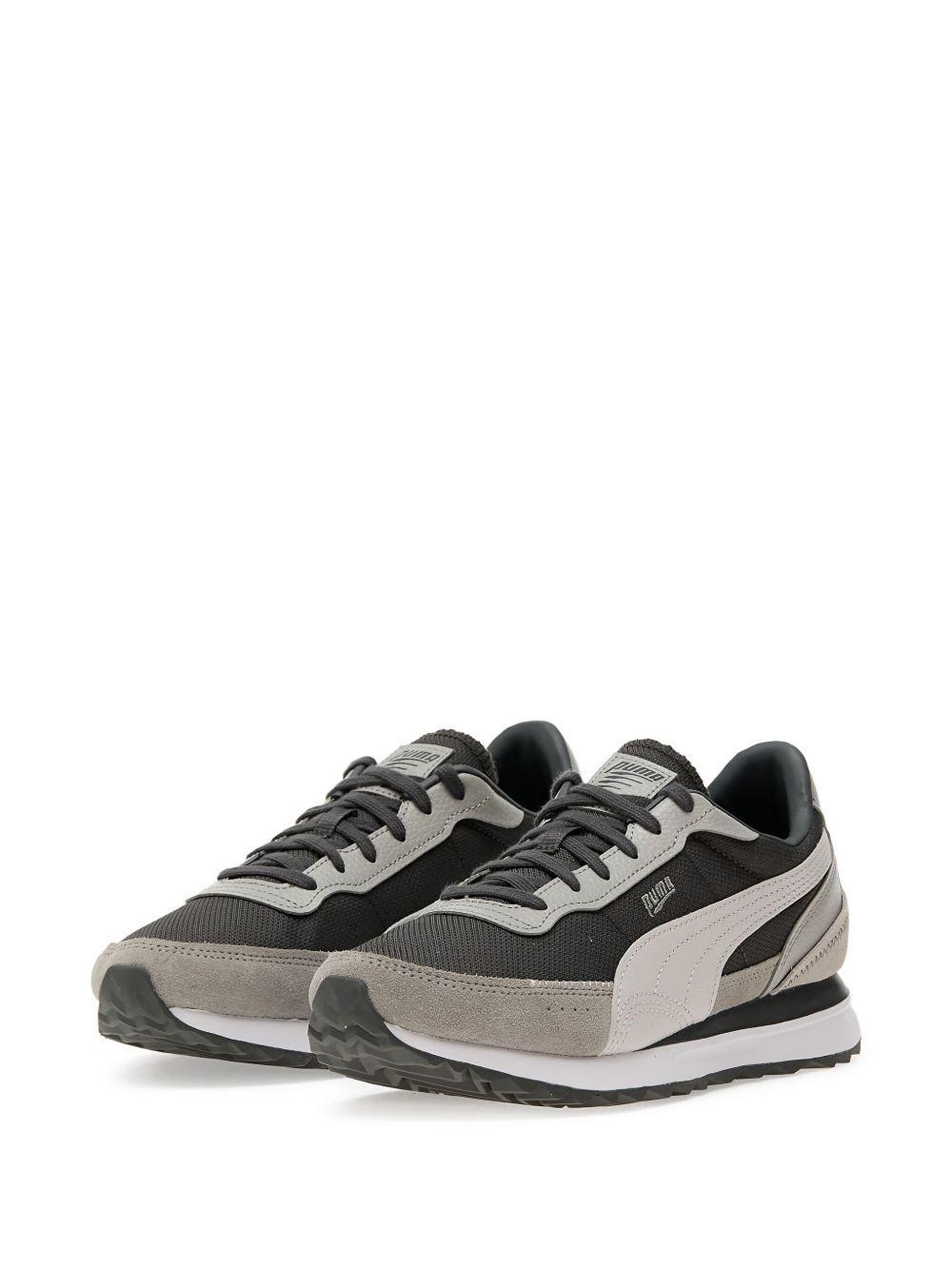 Road Rider sneakers Product Image