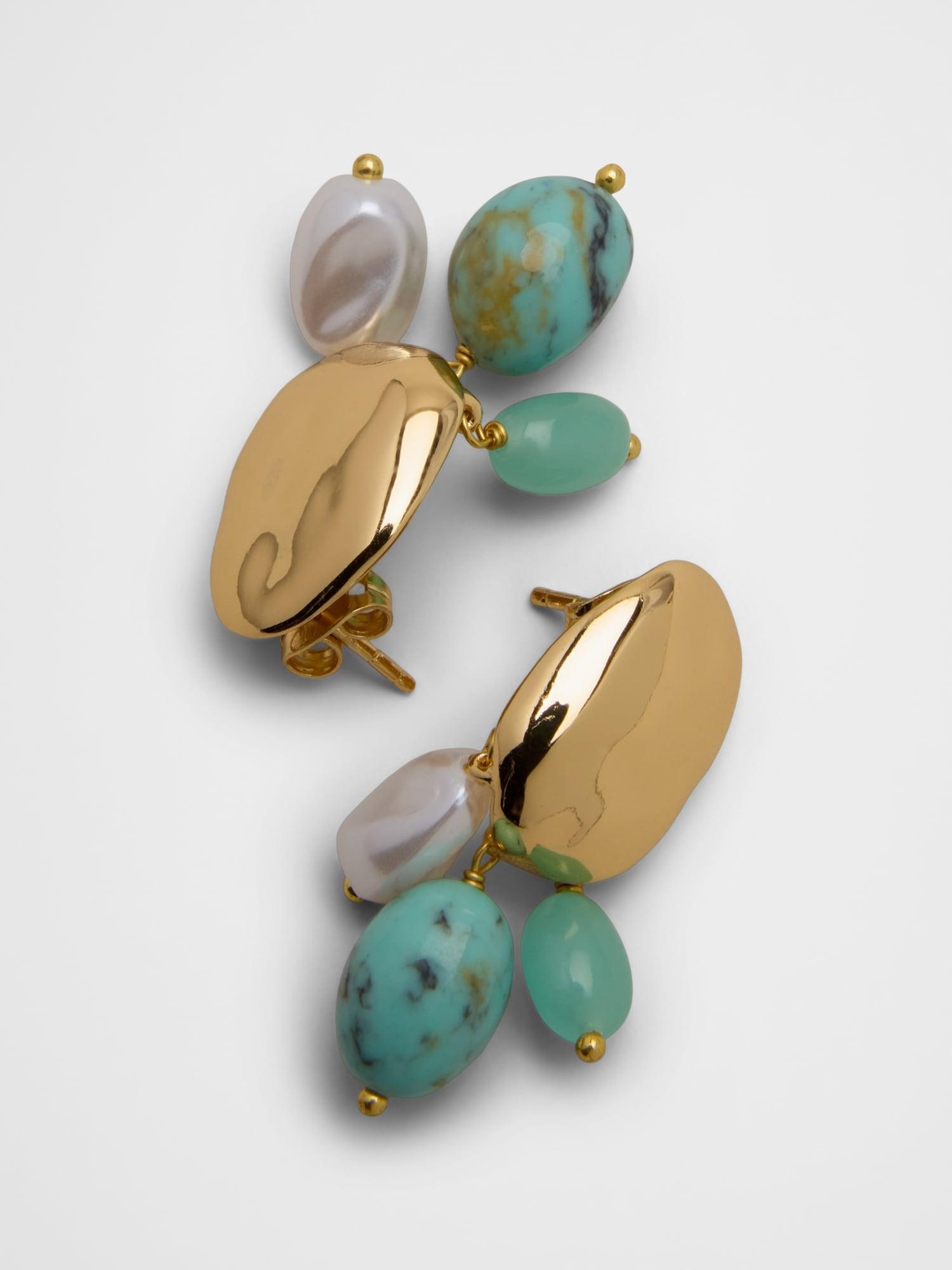 Resin Pearl Earrings Product Image