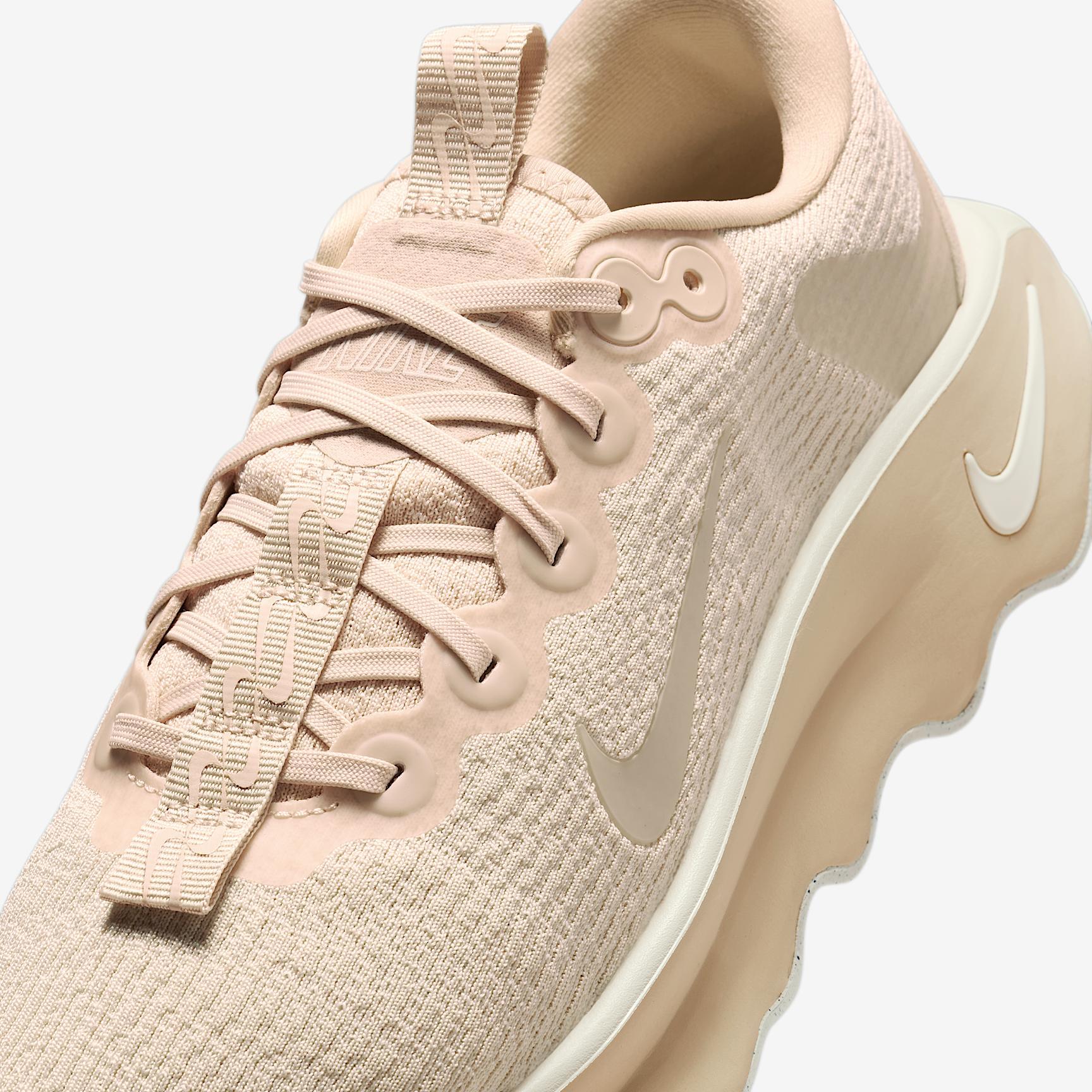 Nike Women's Motiva Walking Shoes Product Image